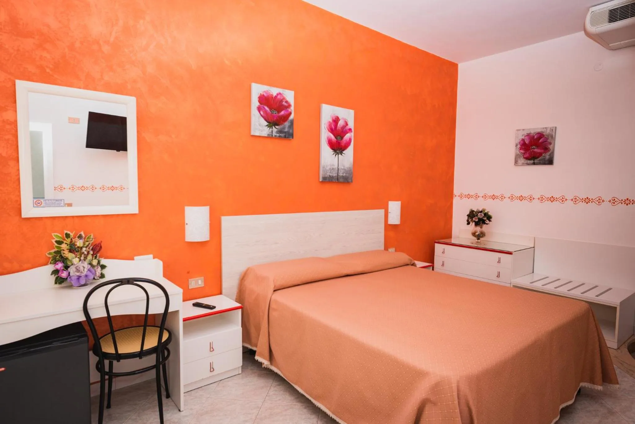 Bed in Hotel Baia Verde