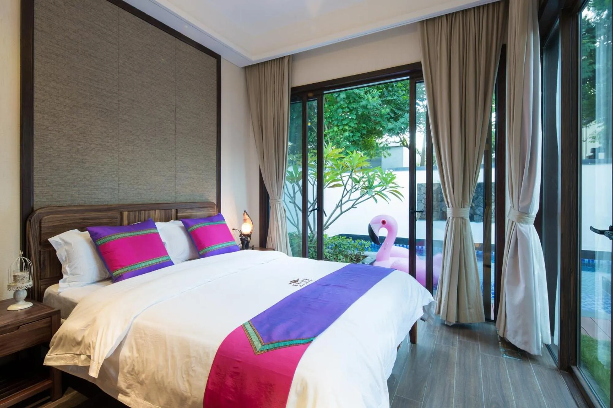 Bed in Sanya Haitang Bay Mushe Villa