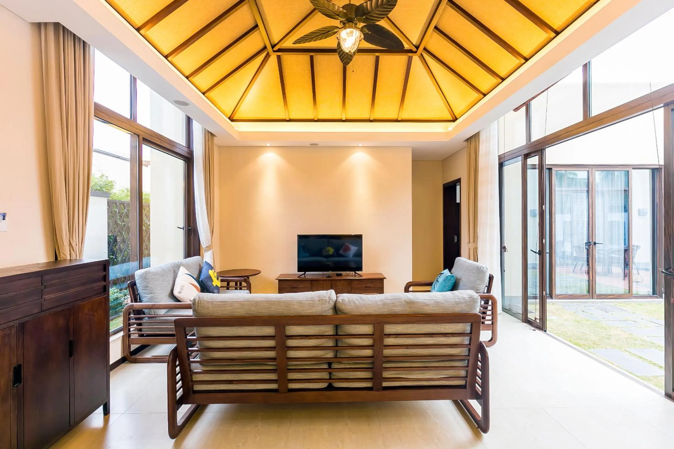 Living room in Sanya Haitang Bay Mushe Villa