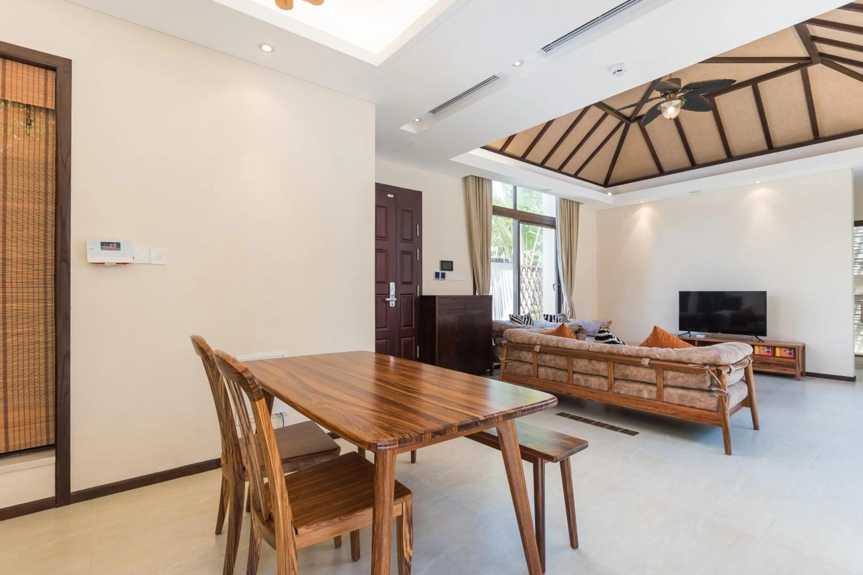 Living room in Sanya Haitang Bay Mushe Villa