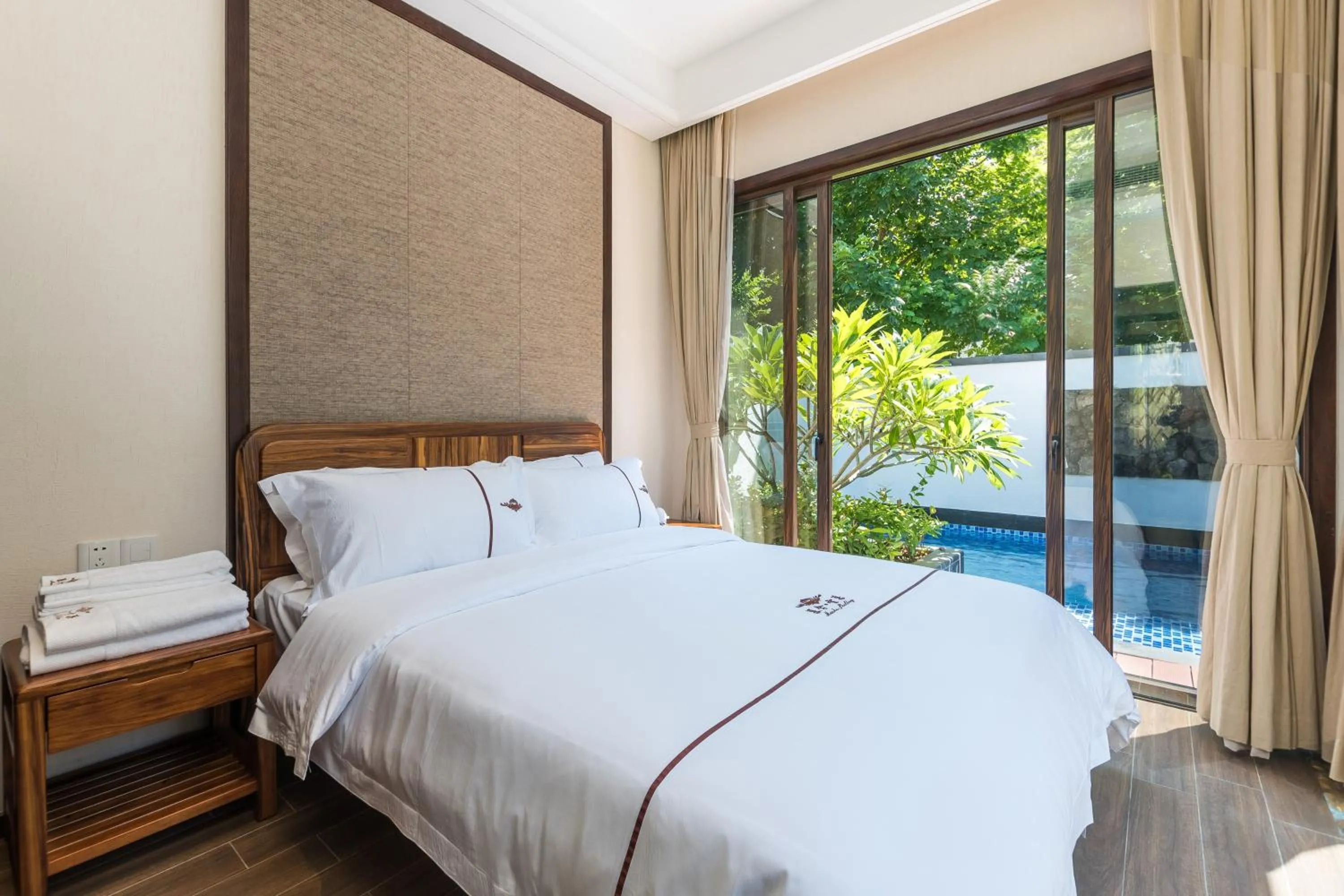 Bedroom, Bed in Sanya Haitang Bay Mushe Villa