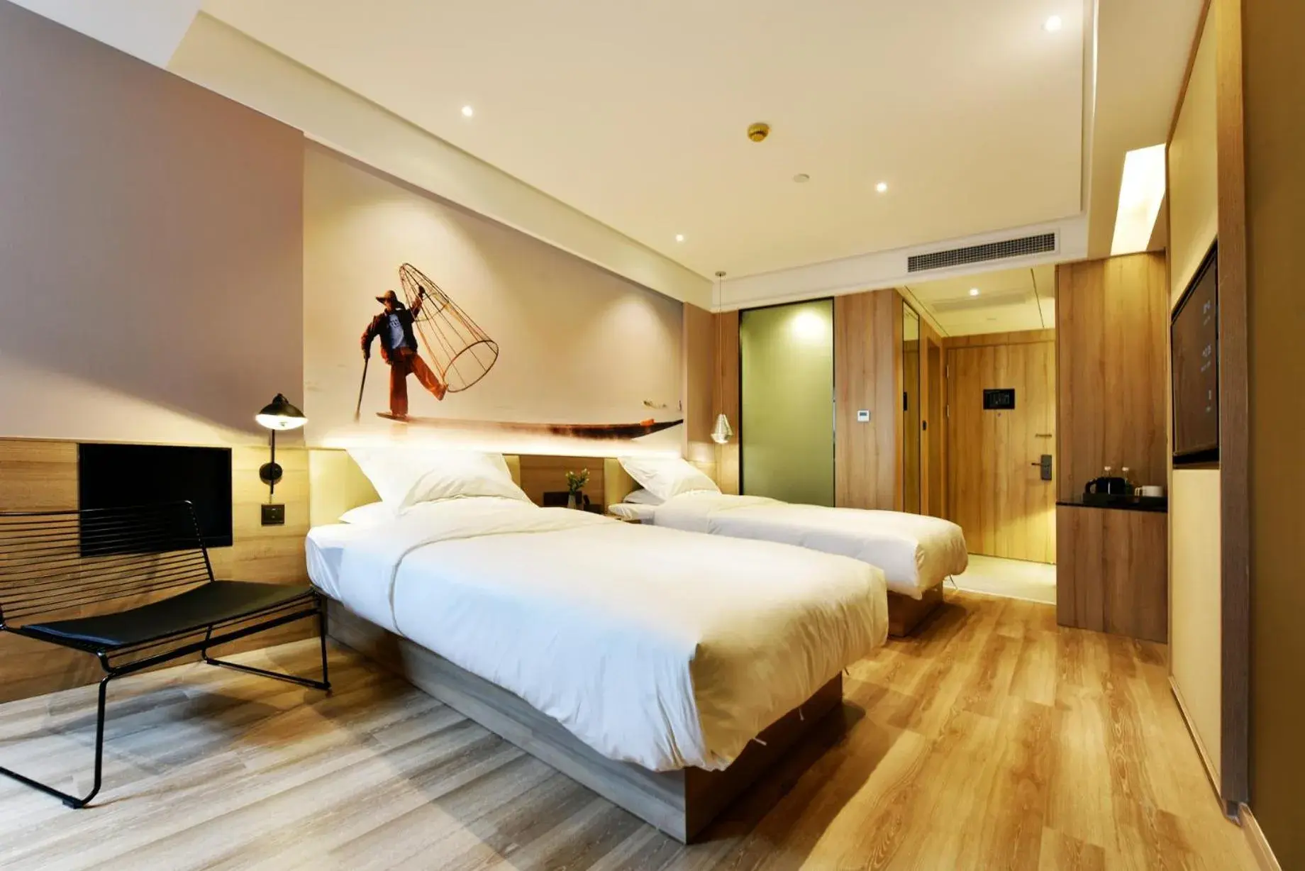 Photo of the whole room, Bed in Urban Rosa Cafe&Inn Photo of the whole room, Bed in Urban Rosa Cafe&Inn