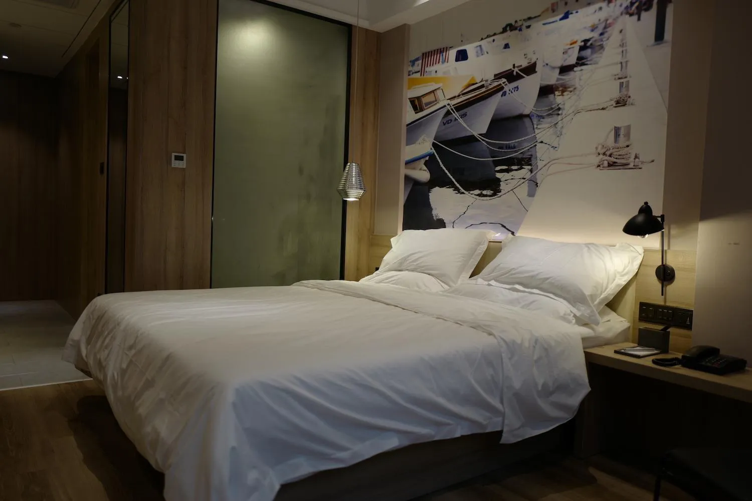 Bed in Urban Rosa Cafe&Inn