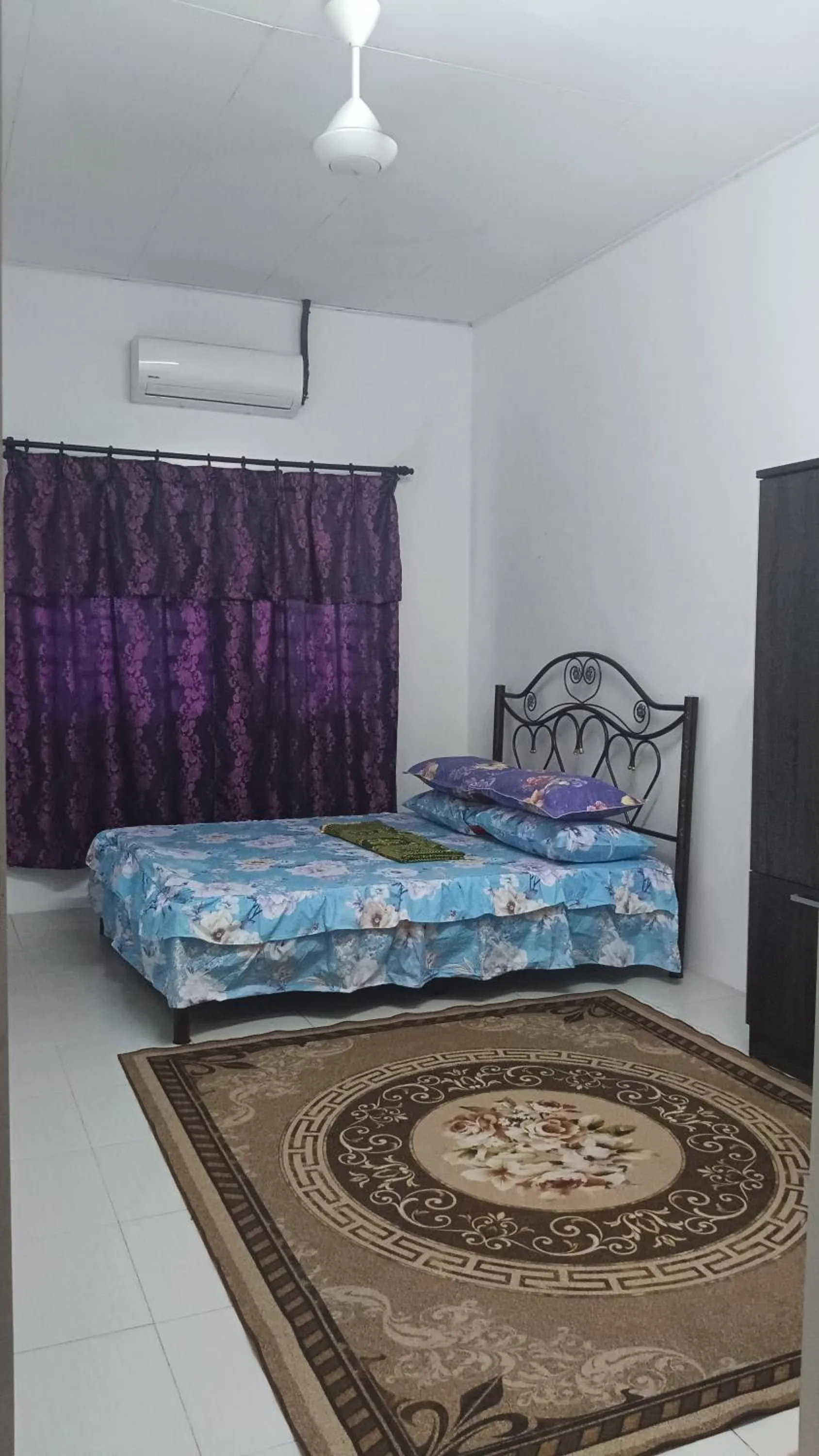 Bed in Ainur Homestay