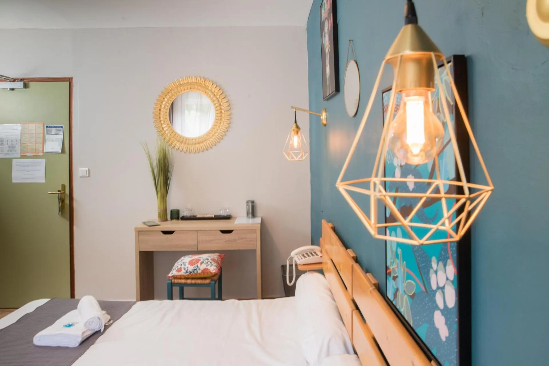 Bed in Logis hôtel restaurant Auberge de l'Espinouse