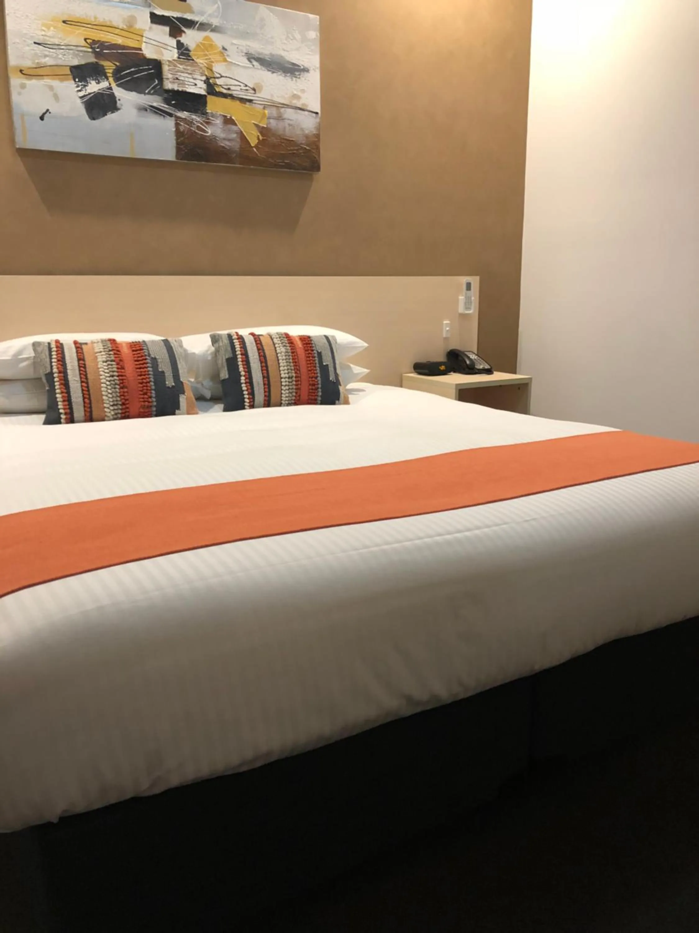 Bed in Adelaide Airport Motel