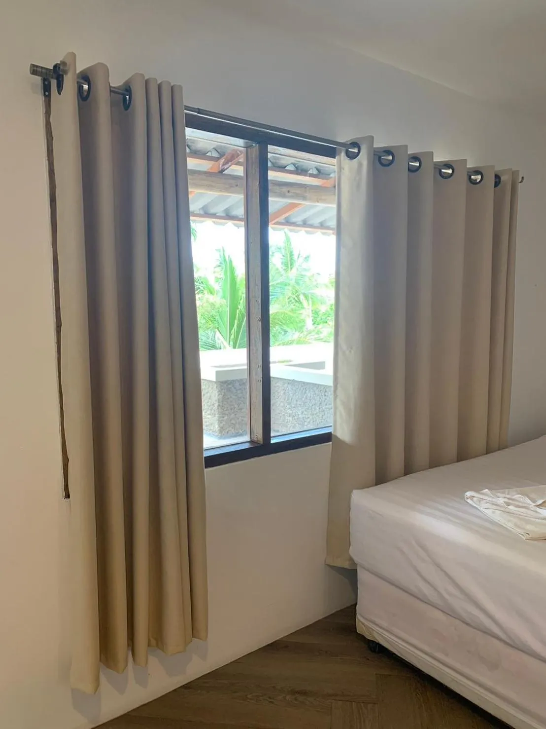 Bed in Paradise Bungalows