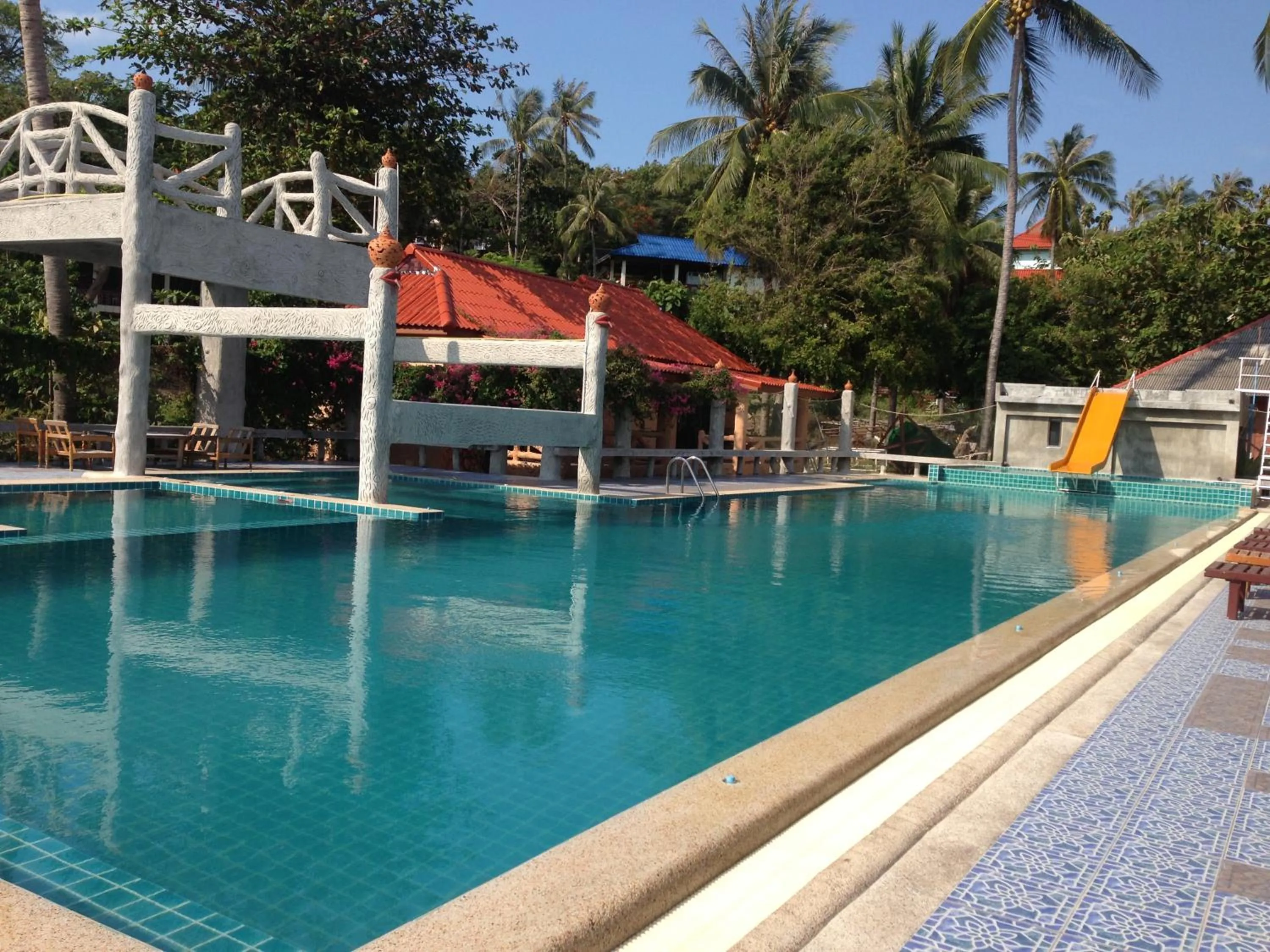 Swimming pool in Paradise Bungalows