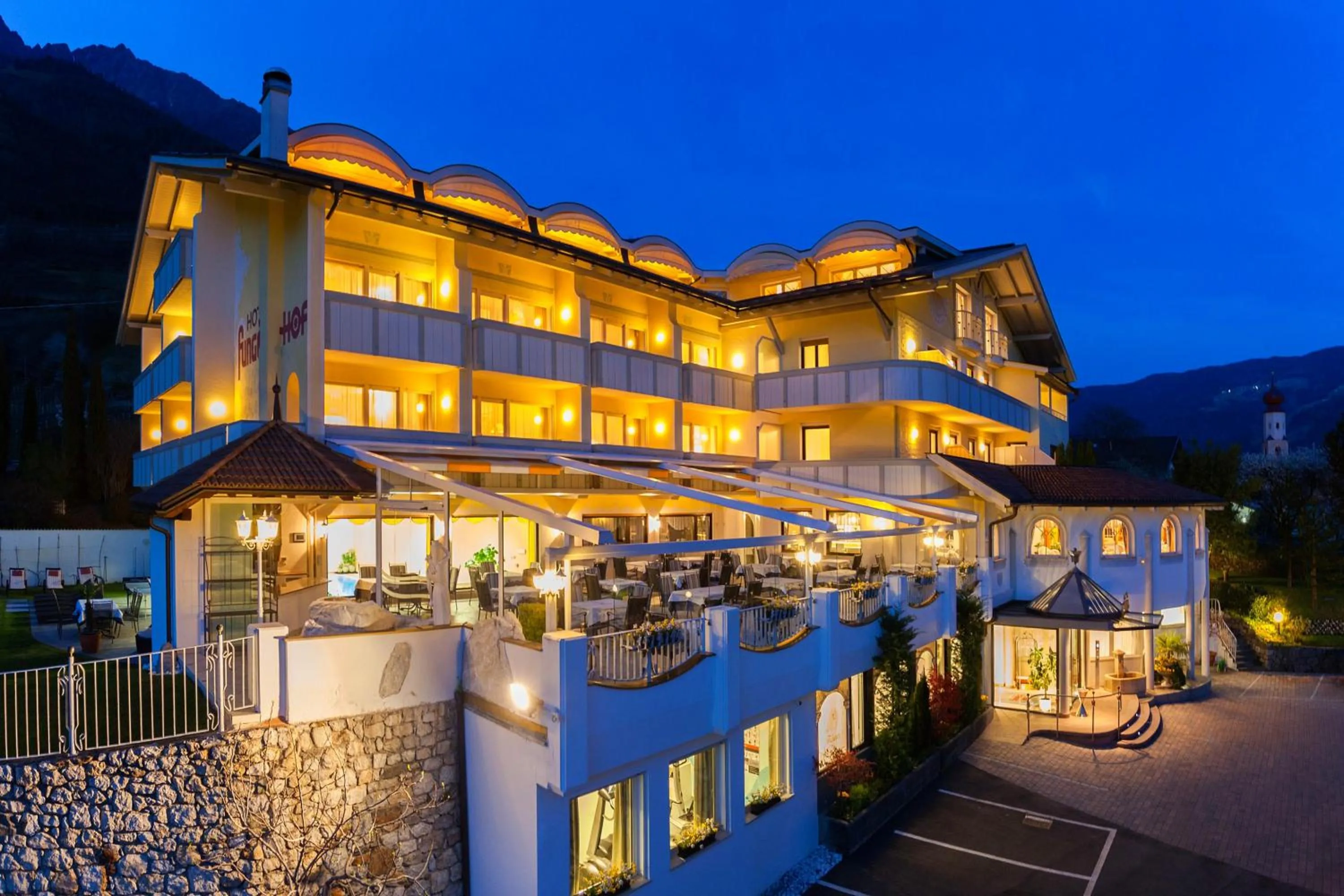 Property building in Hotel Funggashof