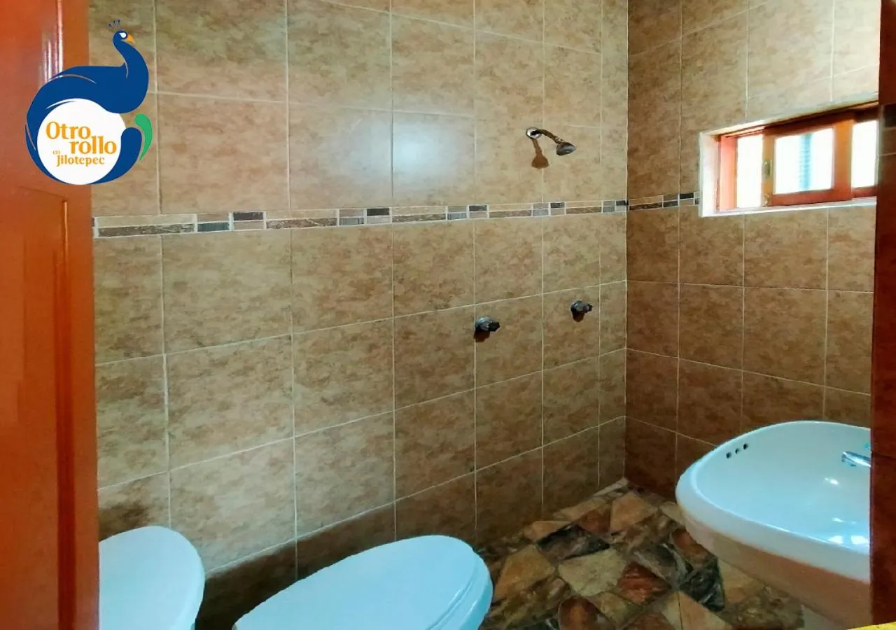 Shower in Otro Rollo en Jilotepec