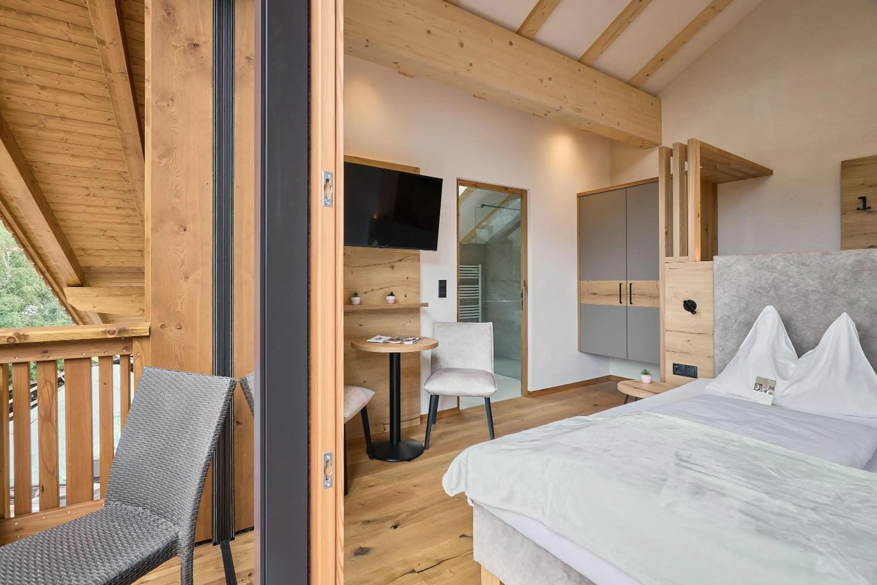 Balcony/Terrace, Bed in Hotel Schmuckhof