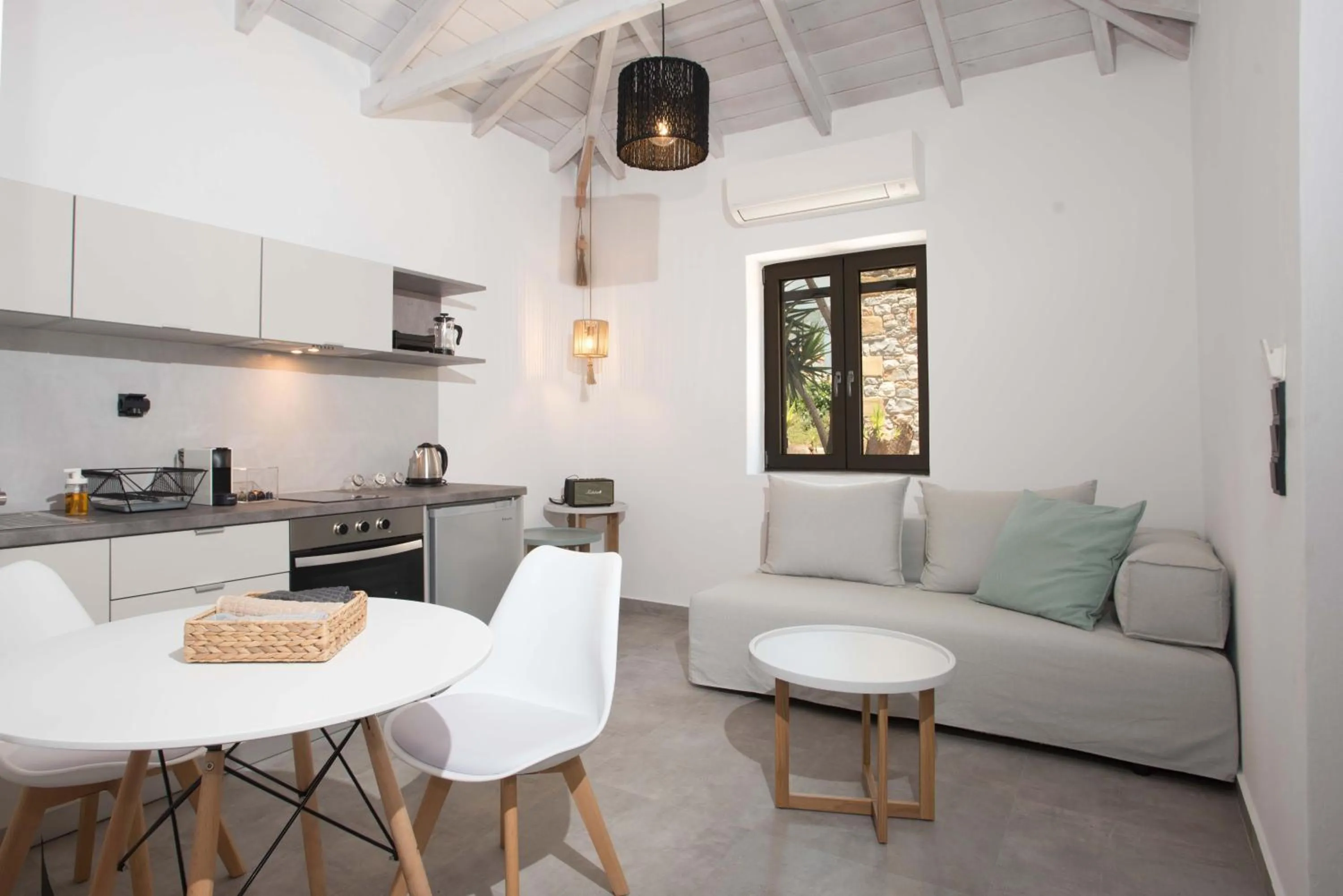 Seating area in Calme Suites Mani