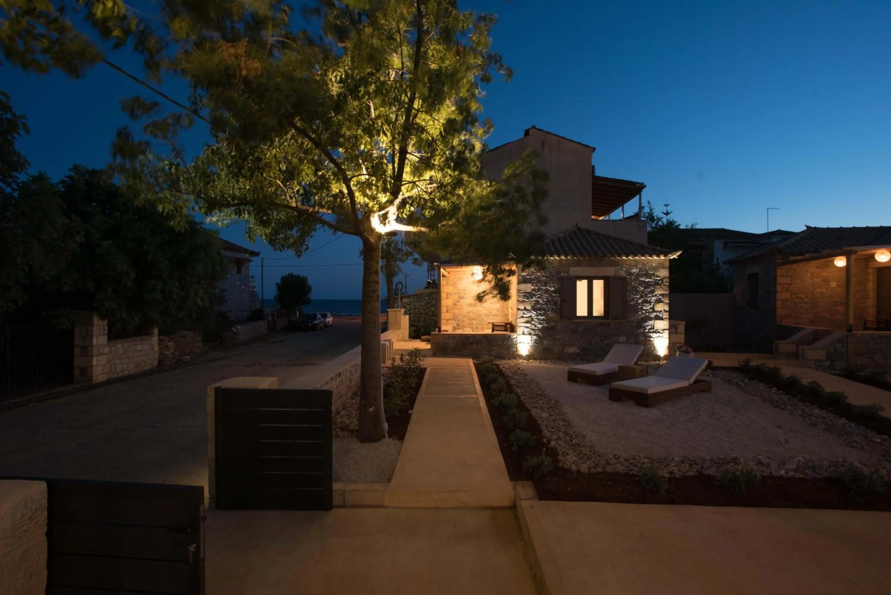 Property building in Calme Suites Mani