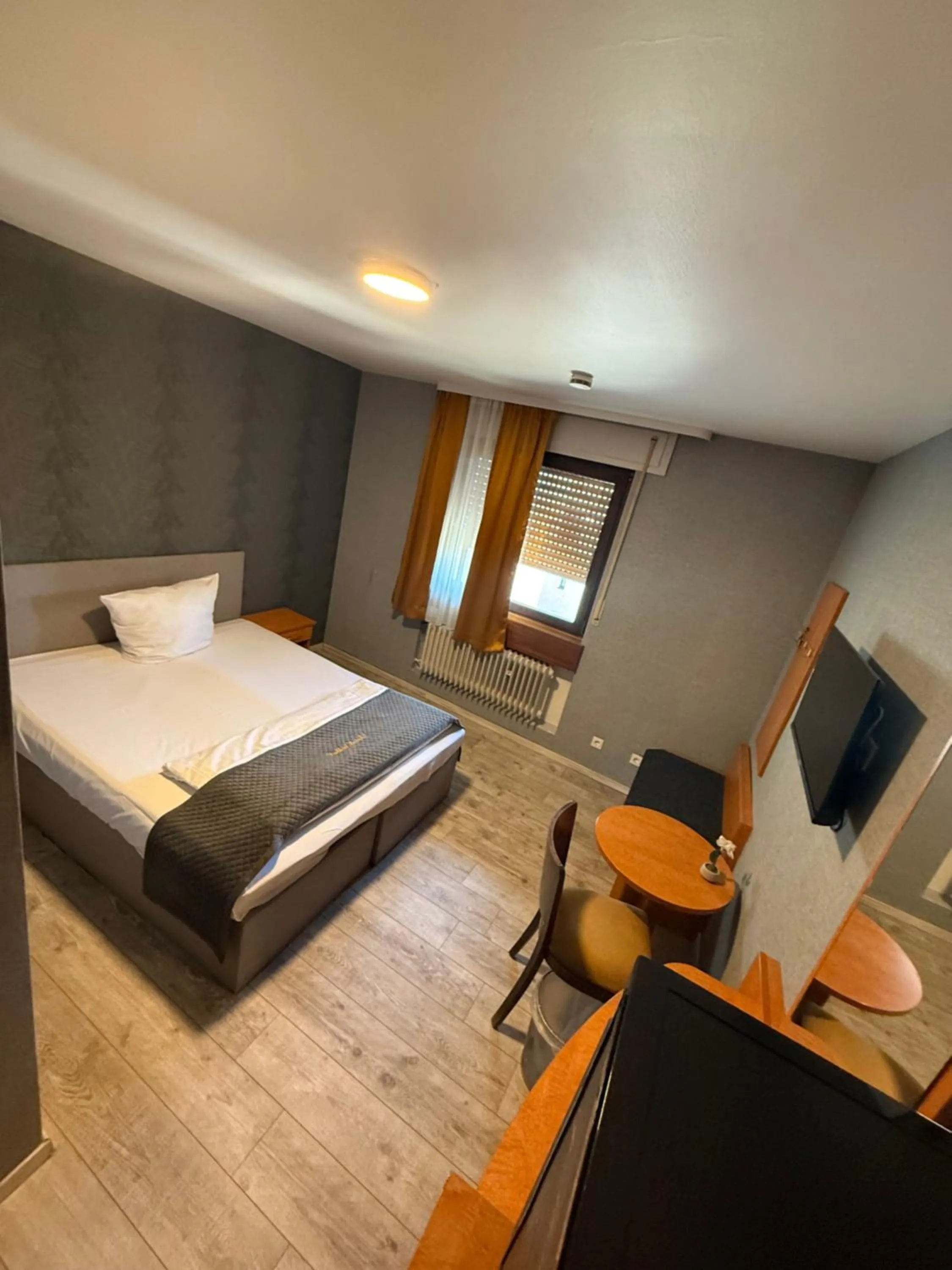 Bed in Parkhotel Lindenhof - KOSTENLOSE PARKPLÄTZE