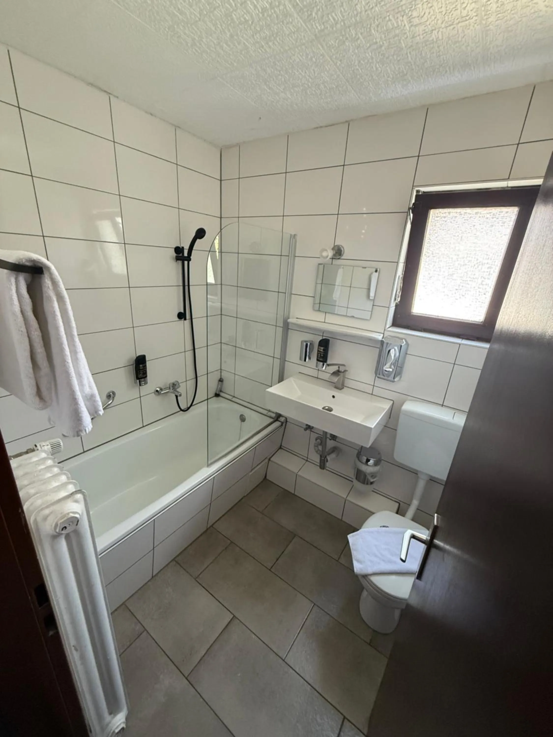 Parkhotel Lindenhof - KOSTENLOSE PARKPLÄTZE