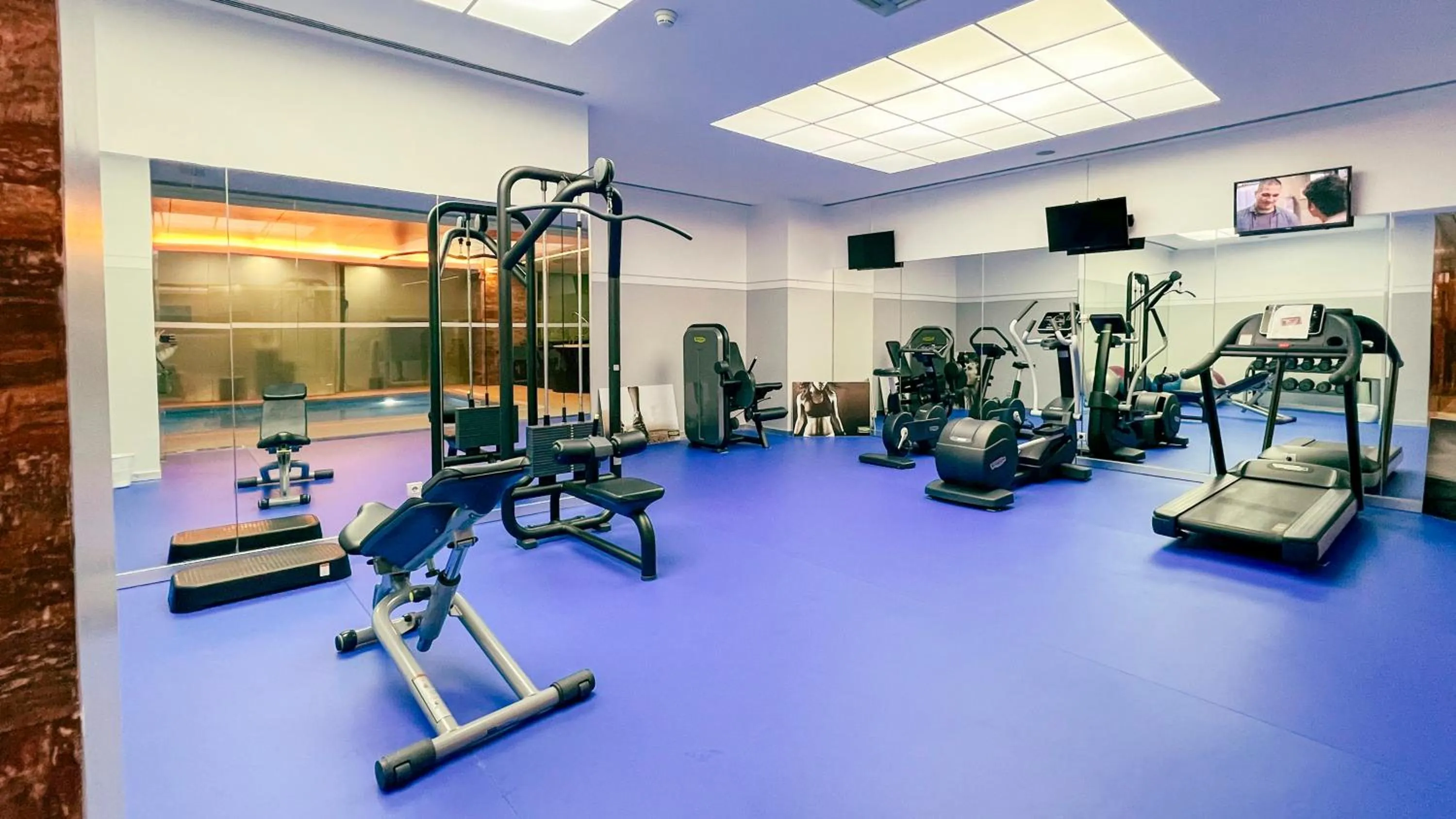 Fitness centre/facilities in VIP Executive Entrecampos Hotel & Conference