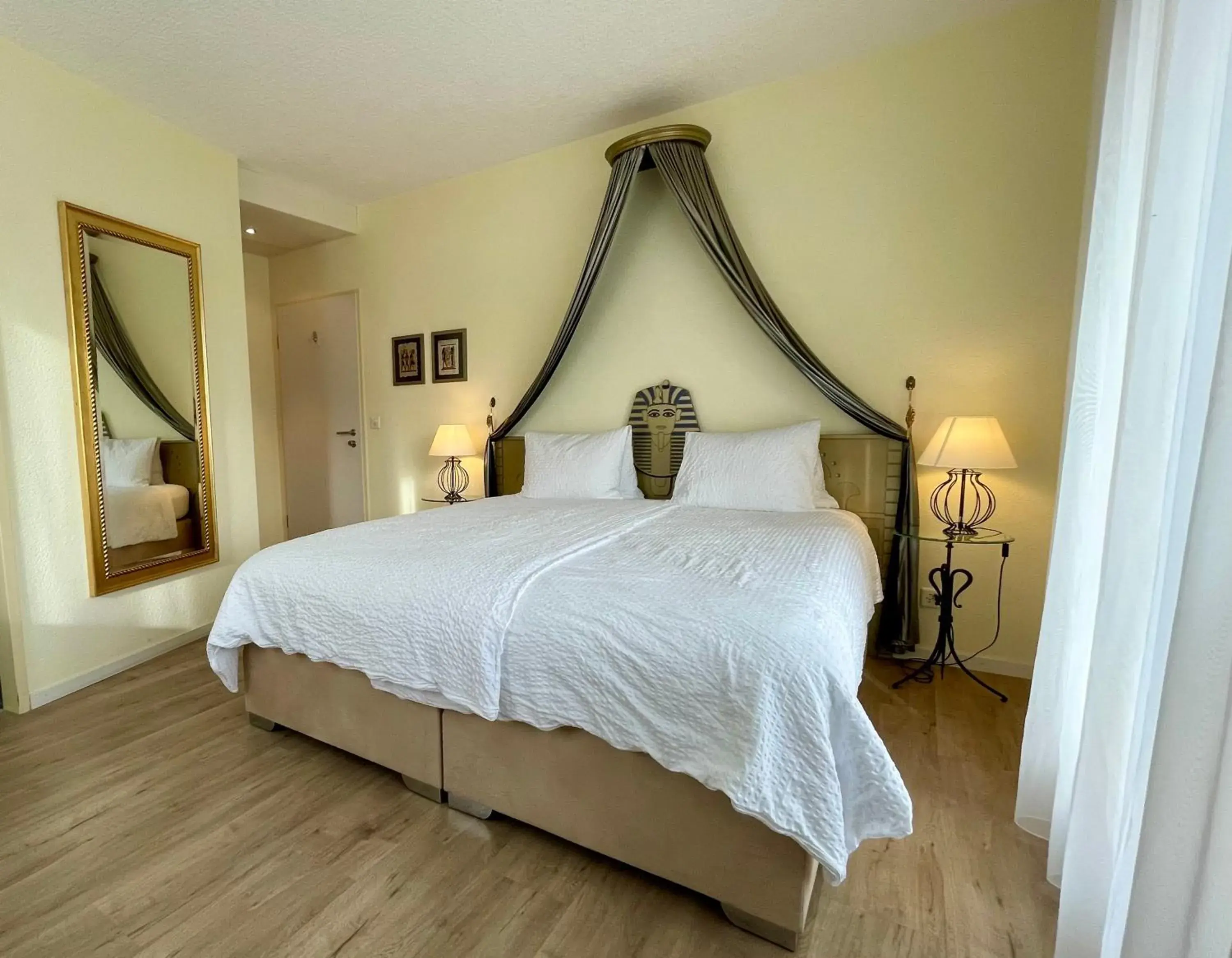 Double Room with Balcony in Hotel Movieworld Double Room with Balcony in Hotel Movieworld