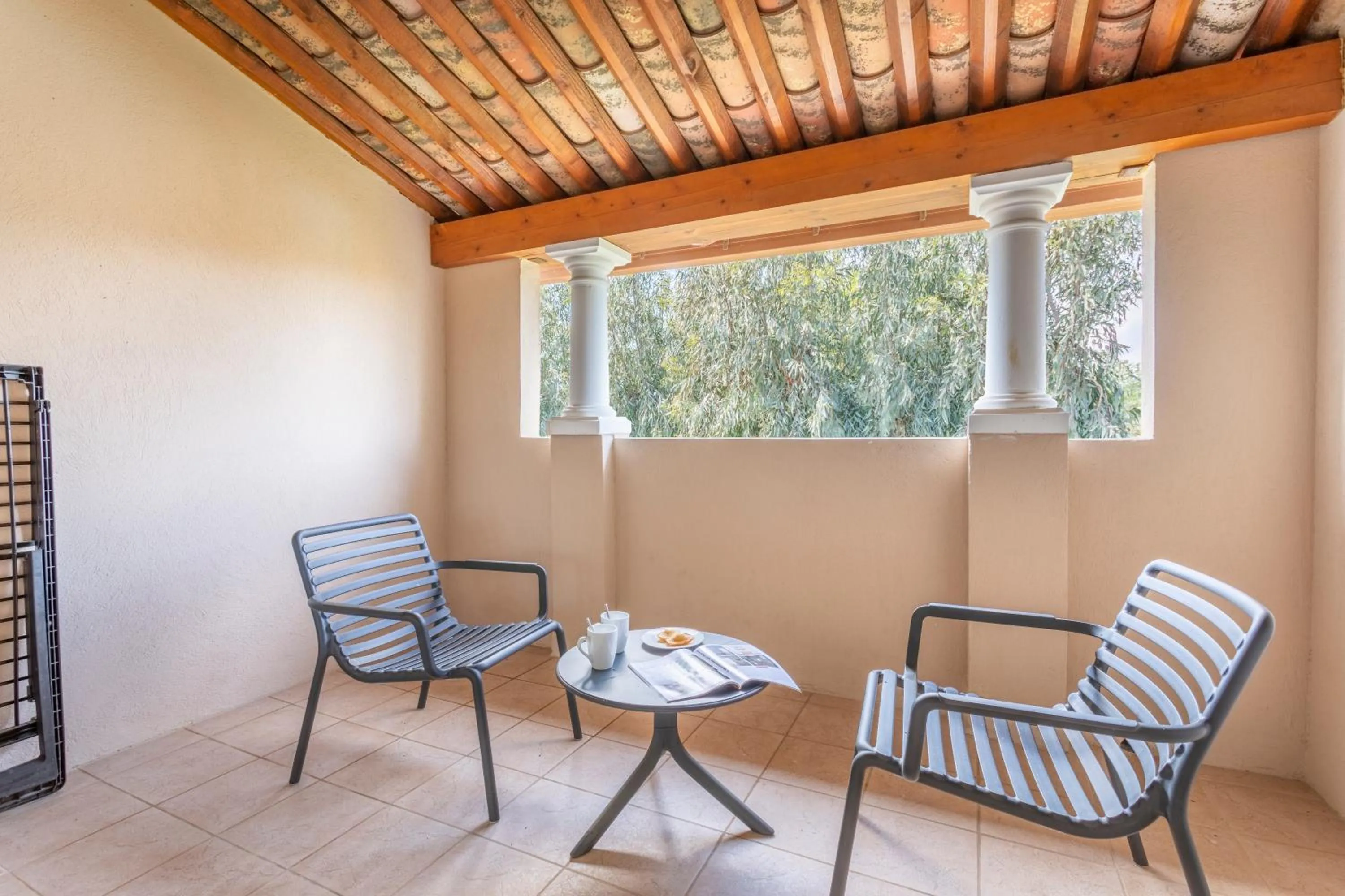 Patio in Résidence Pierre & Vacances le Hameau de la Pinède