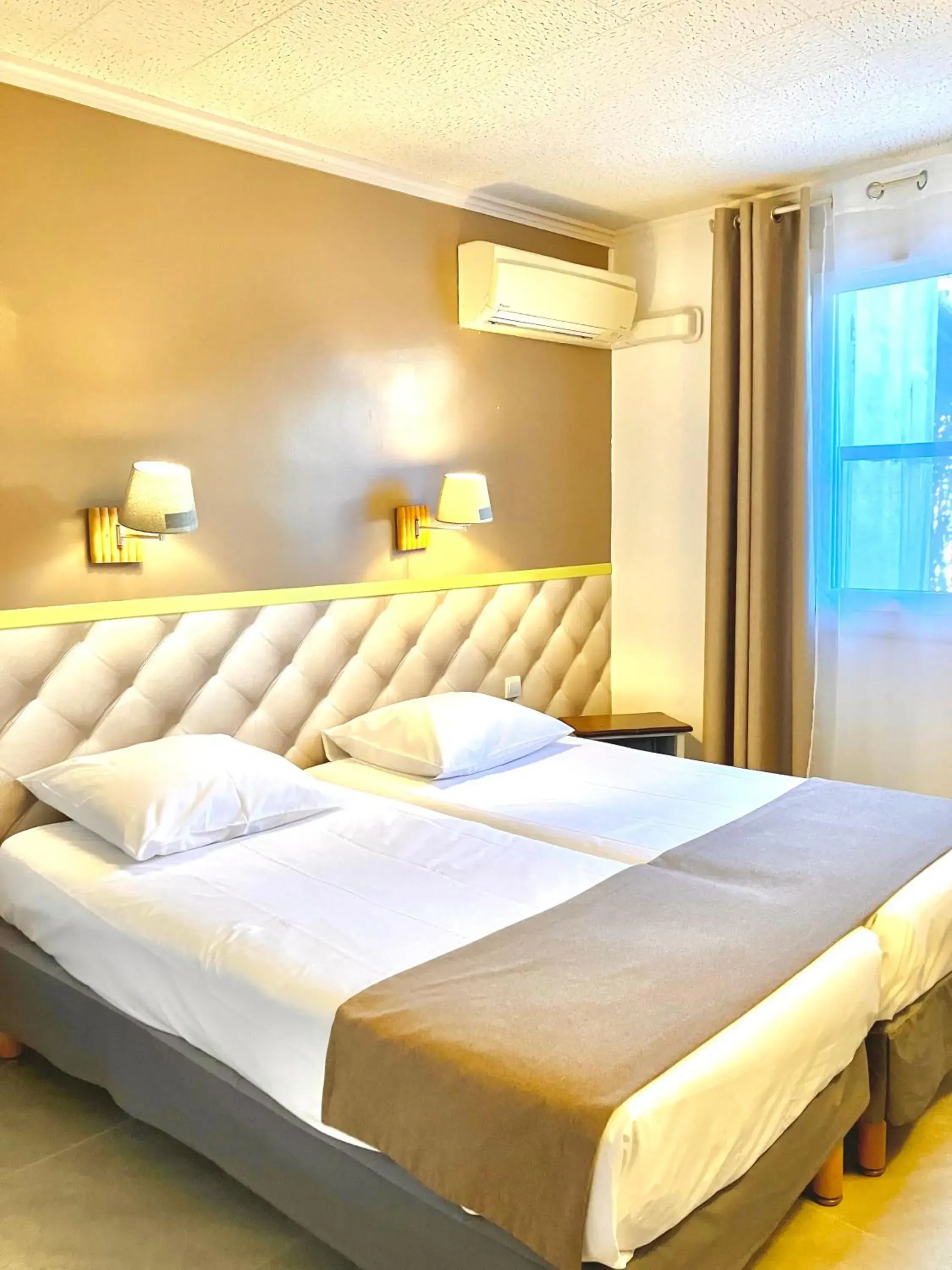 Superior Twin Room in Hotel Lou Marquès Superior Twin Room in Hotel Lou Marquès