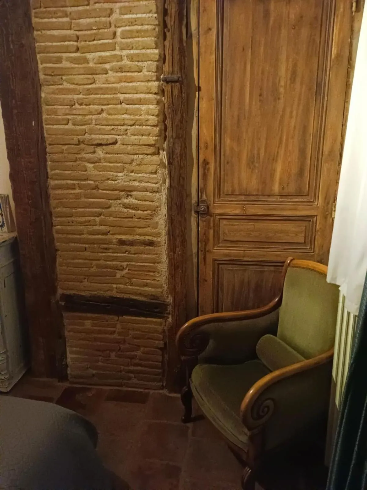 Bedroom in La lauze et l'anguille