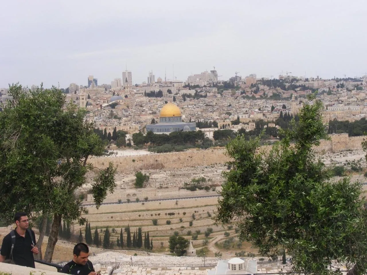 Day in Seven Arches Hotel