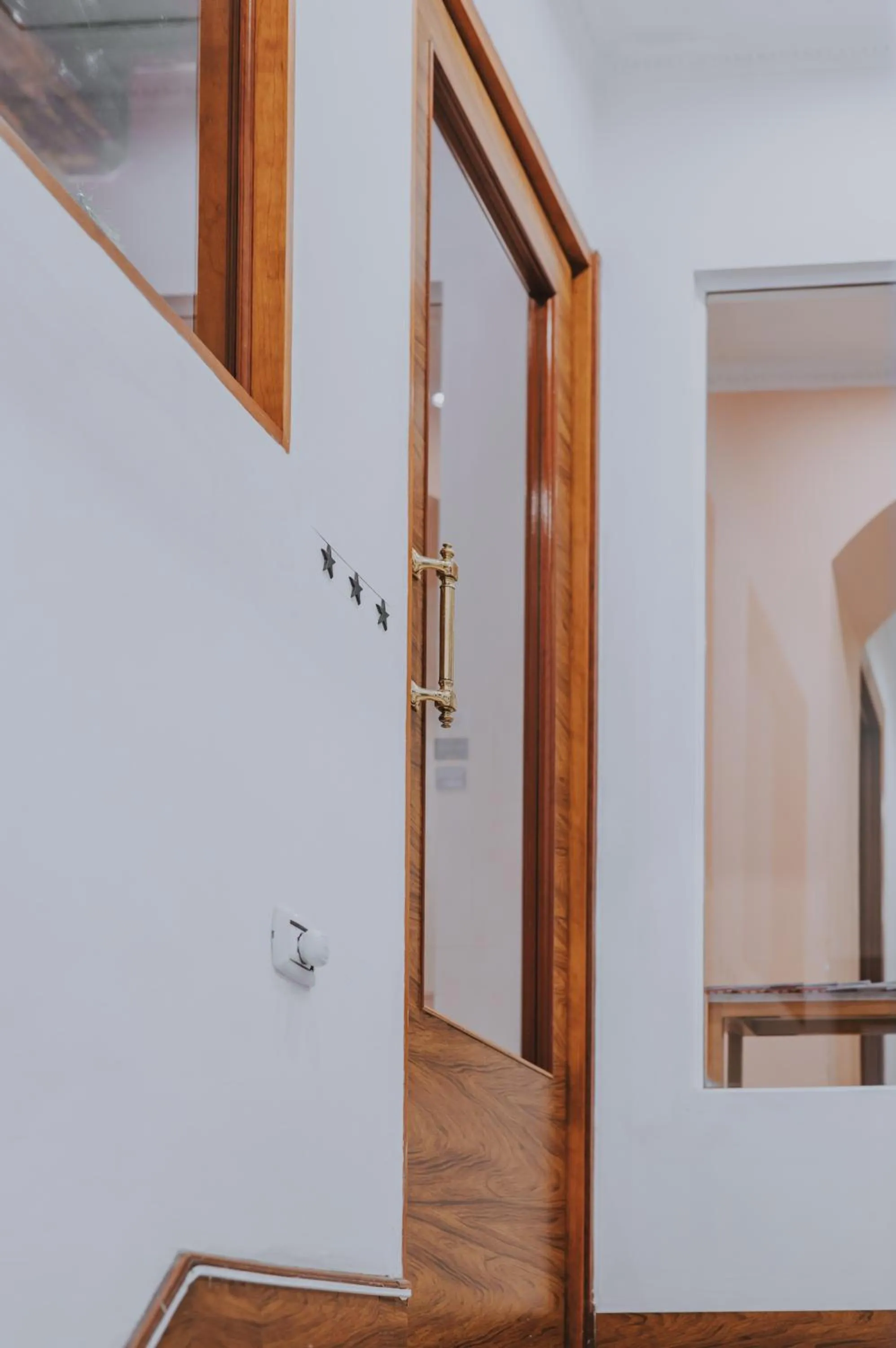 Albergo Delle Regioni, Barberini - Fontana di Trevi