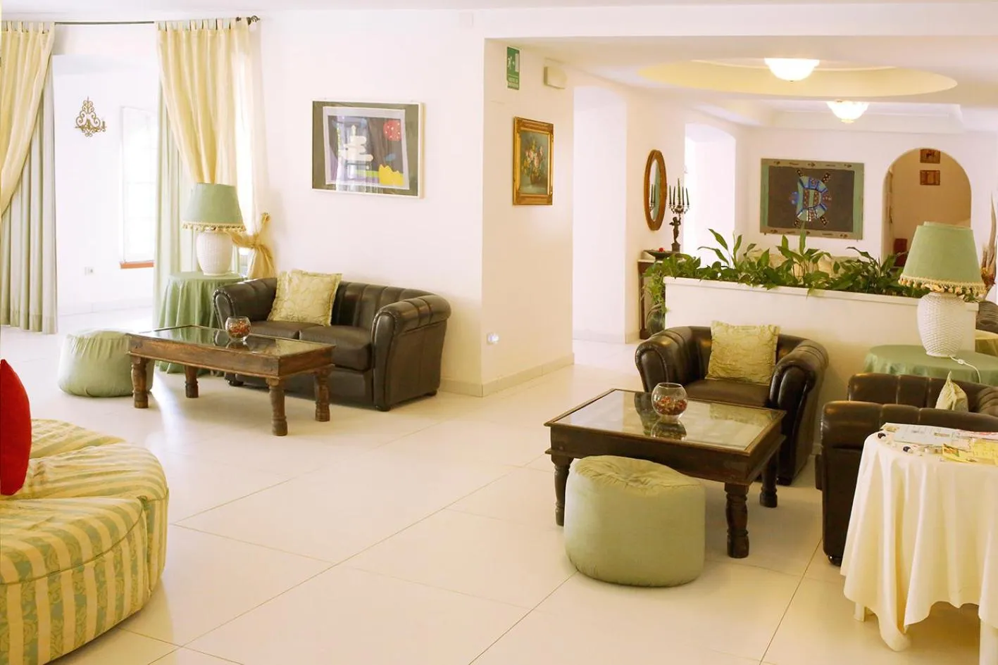 Lobby or reception in Hotel La Scogliera