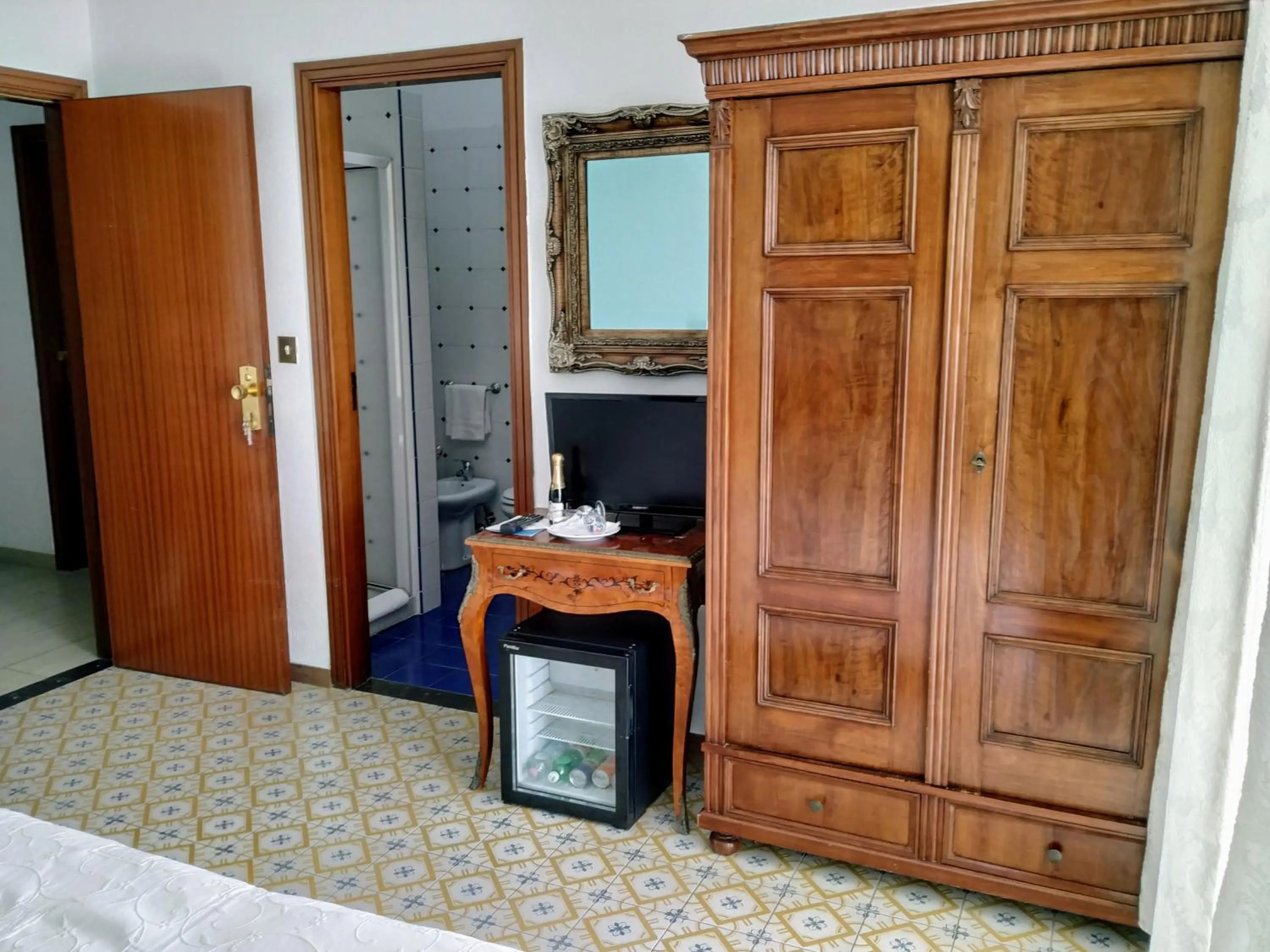 wardrobe in Hotel La Scogliera