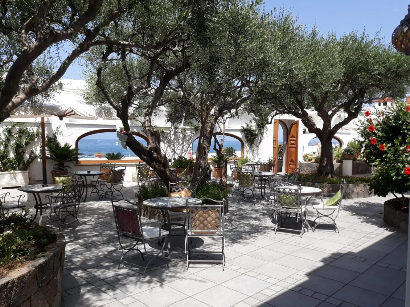 Property building in Hotel La Scogliera