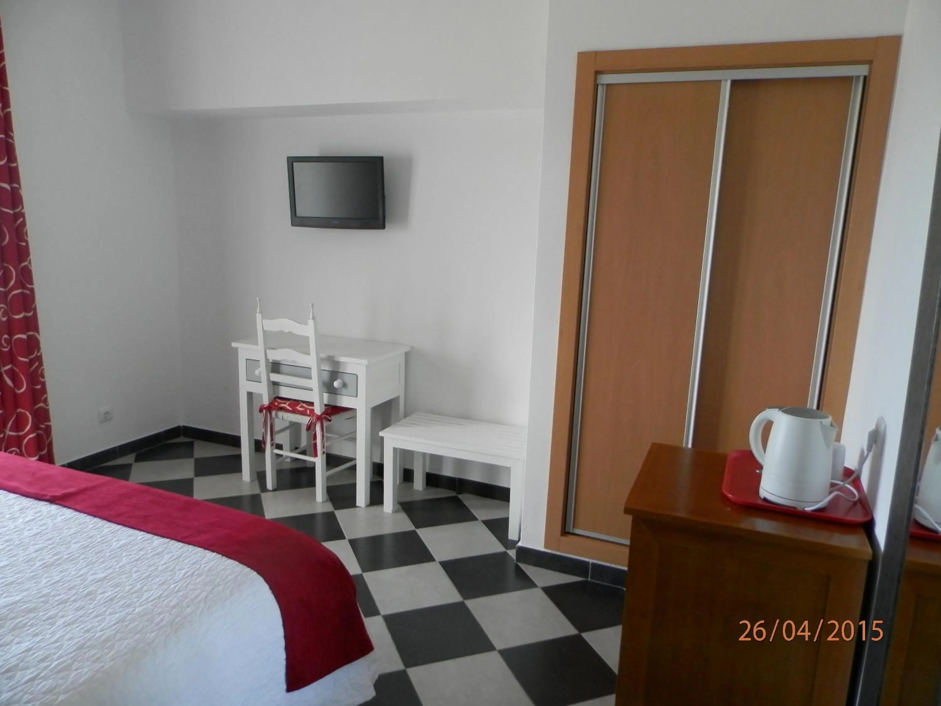 Bedroom, Bed in Frentomar