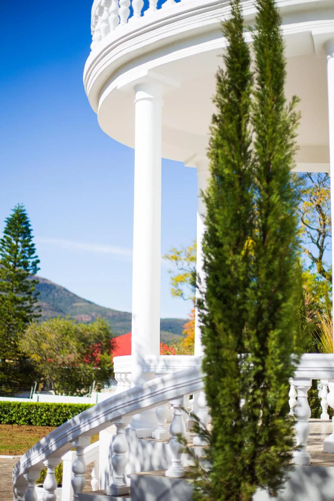 Property building in Herberg Manor