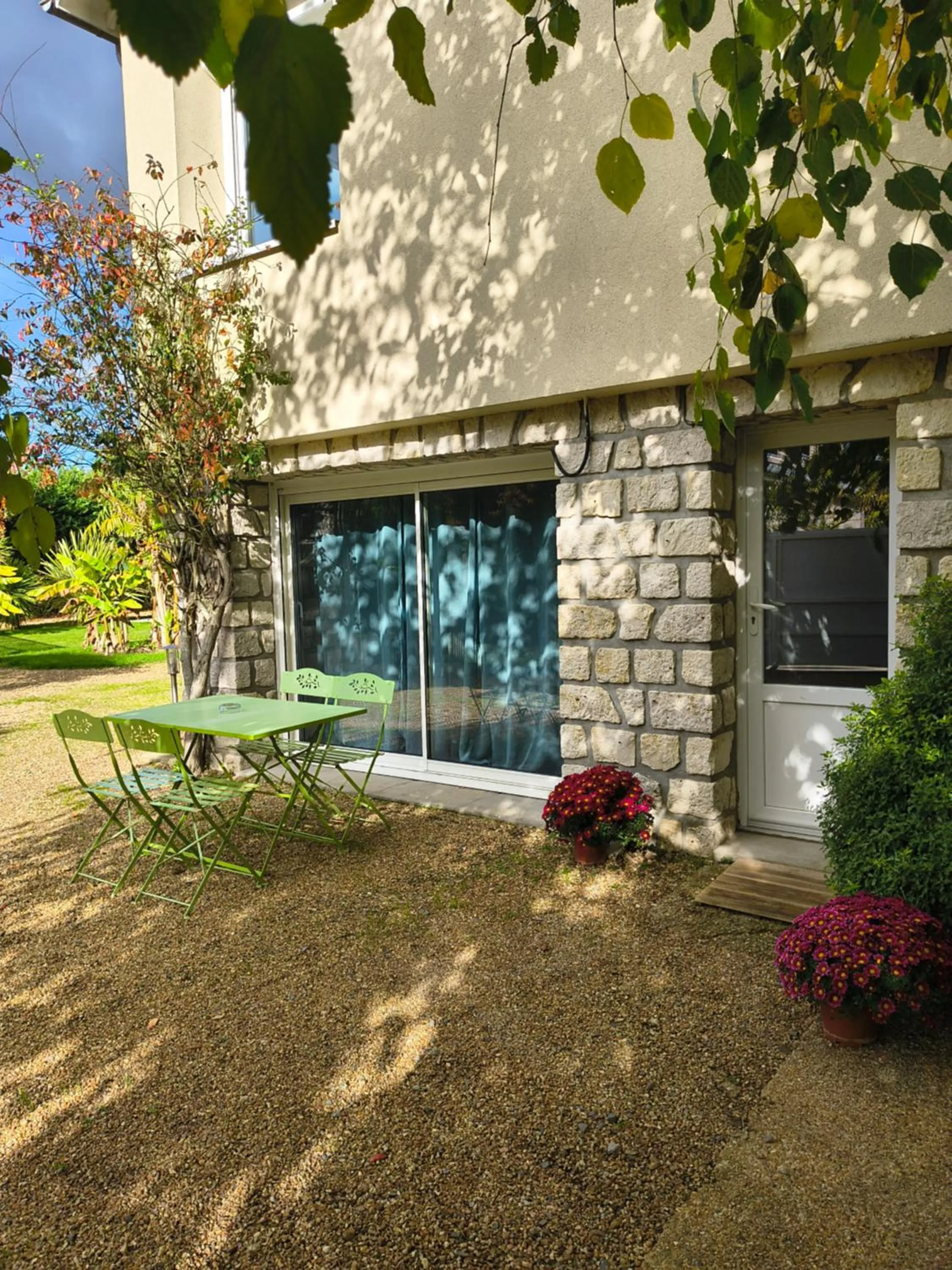 Property building in La Girouardière