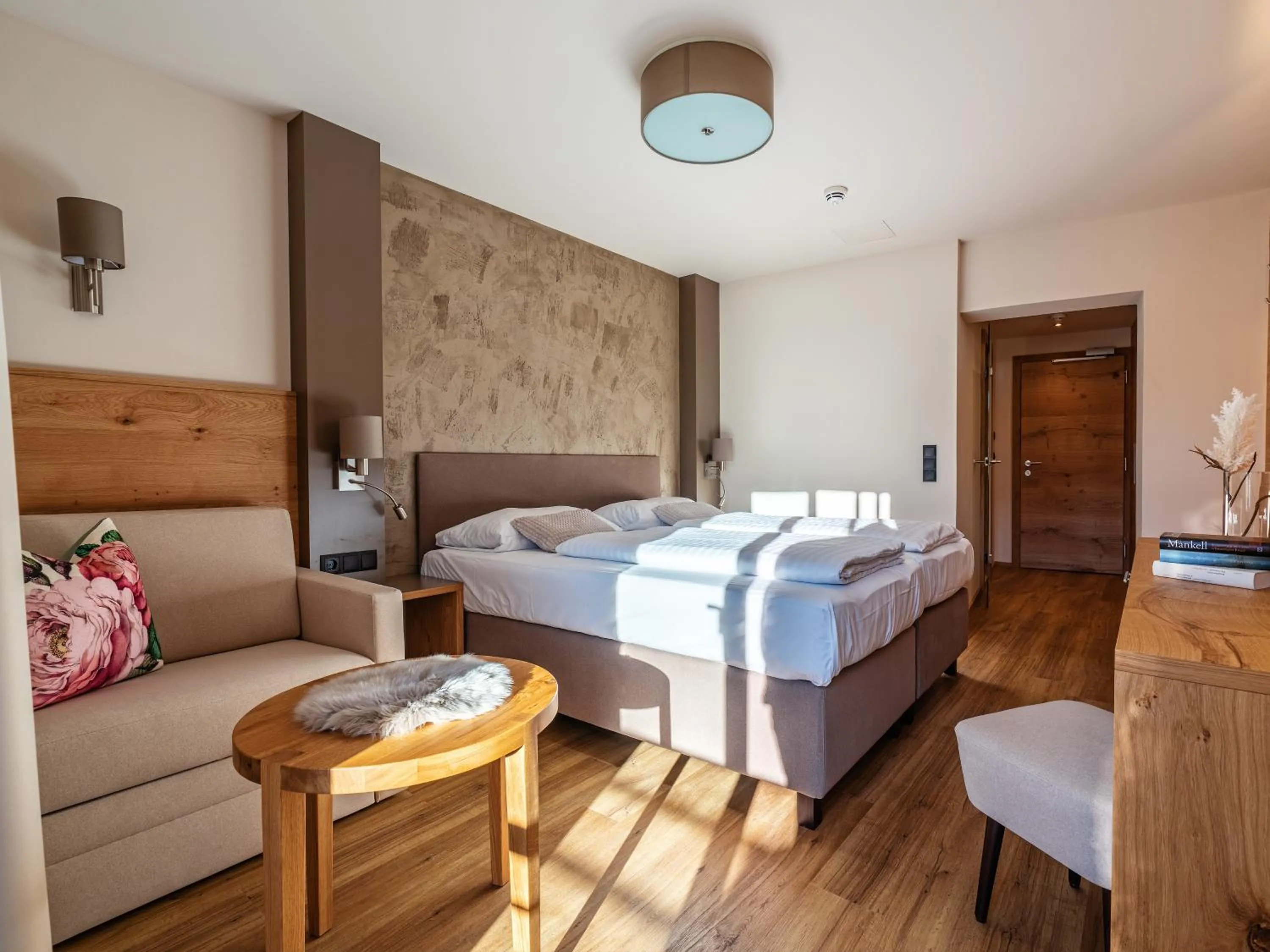 Photo of the whole room, Bed in Stadthotel EGGERBRÄU