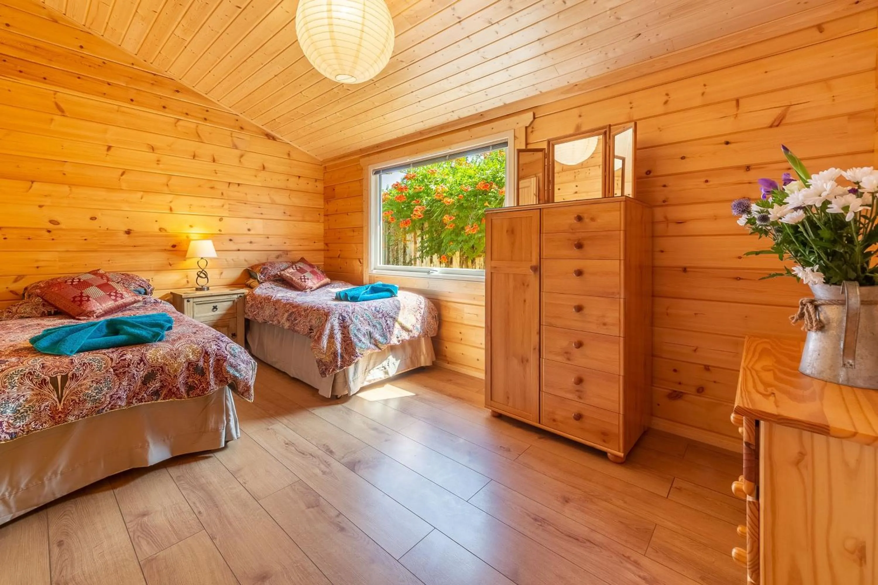 Property building, Bed in The Lodge