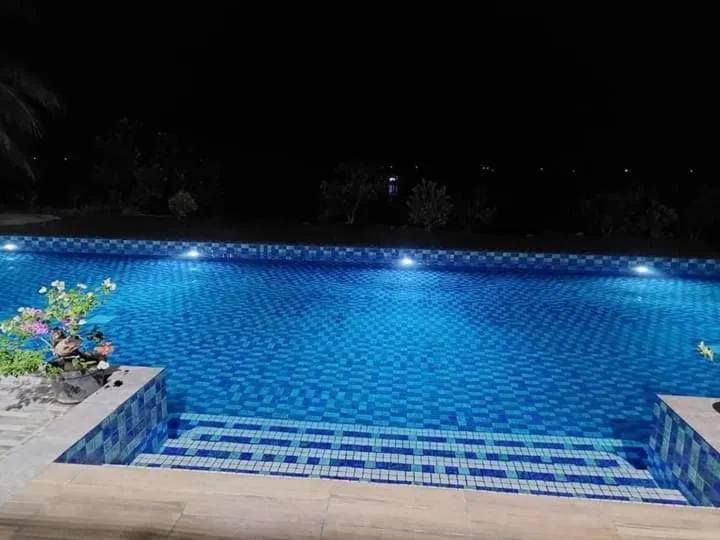 Night in Hotel Wailiti