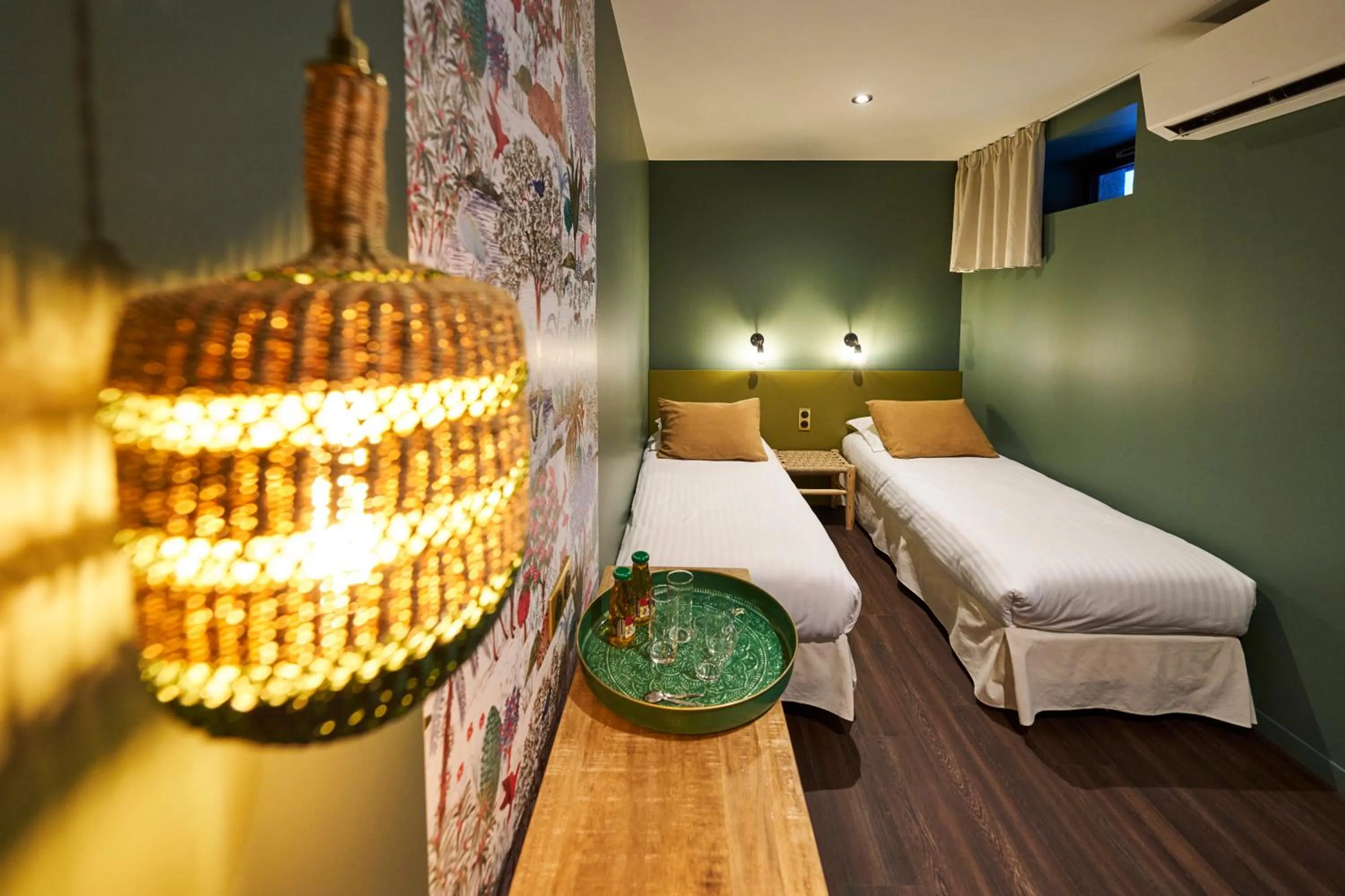 Photo of the whole room, Bed in Hôtel le Corbusson Laval Ouest