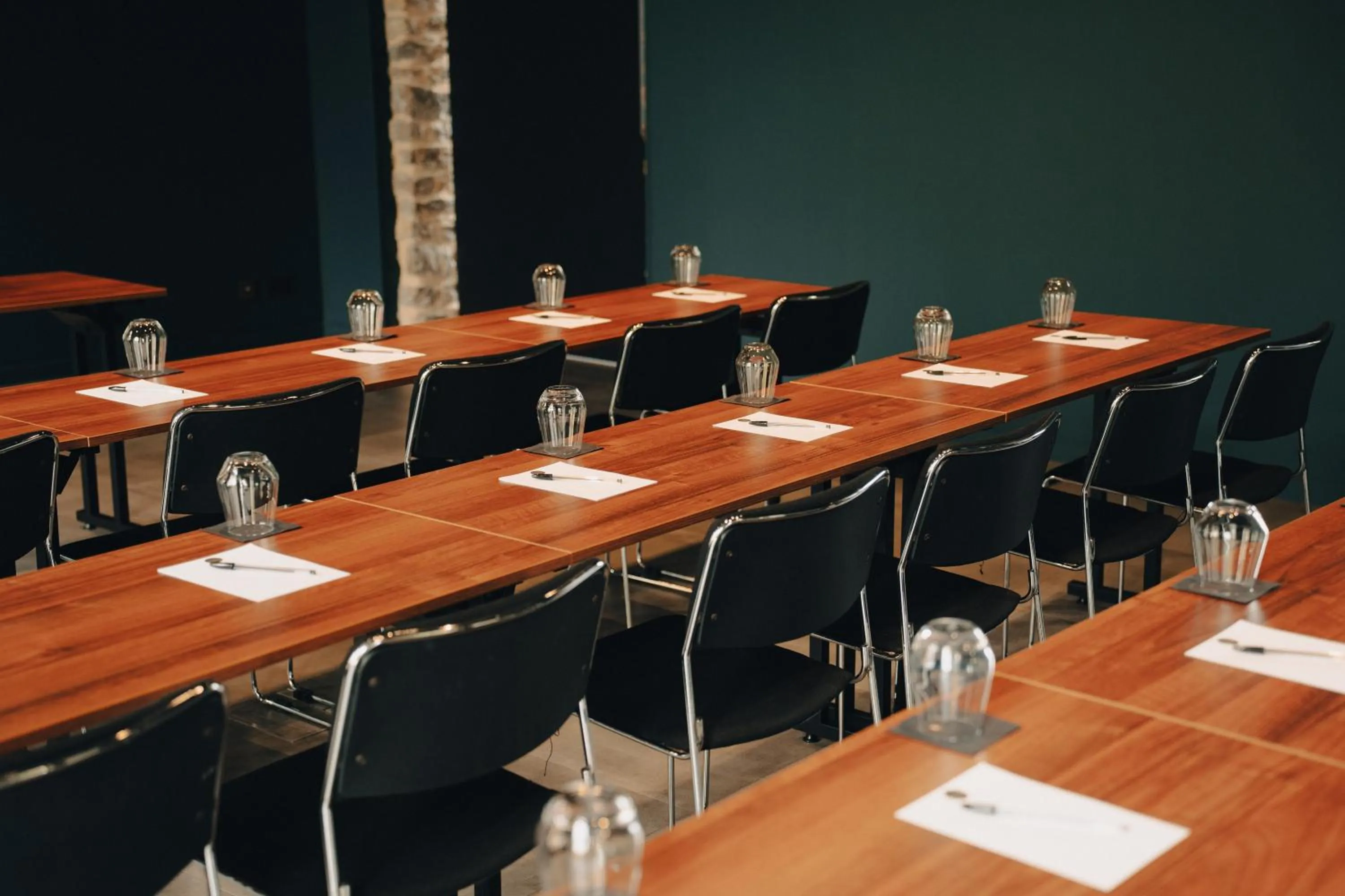 Meeting/conference room in Hôtel le Corbusson Laval Ouest