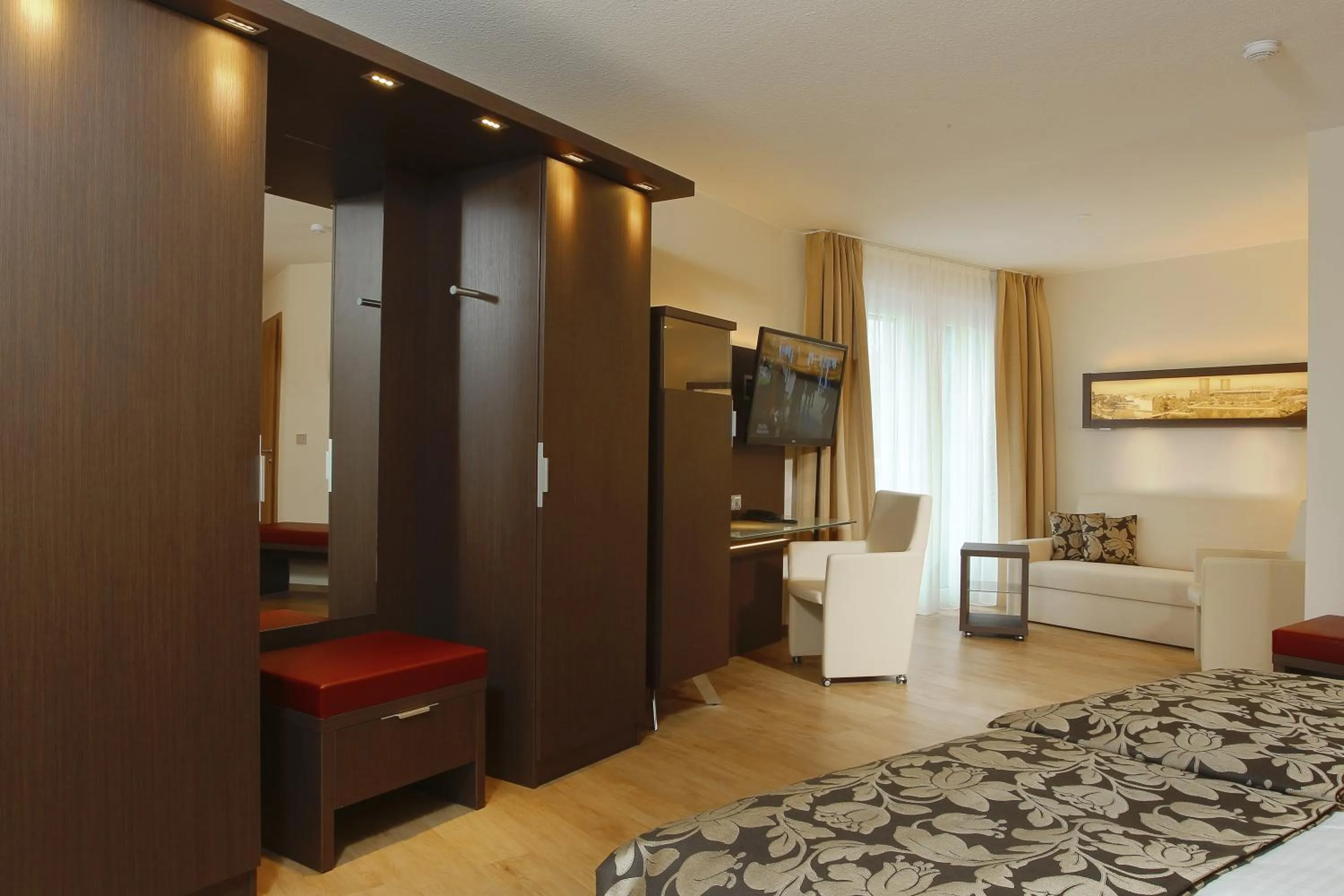 TV and multimedia, Bed in Hotel Simonshof