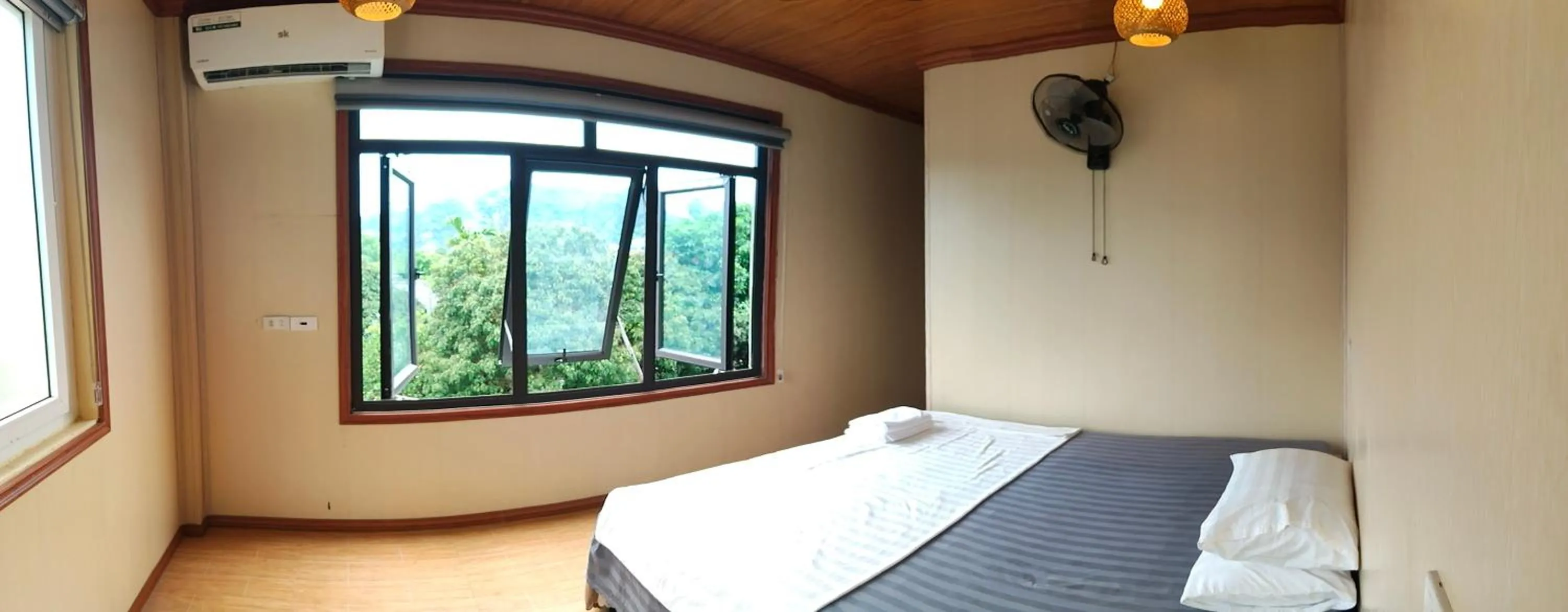 Bed in Trang An Central Homestay