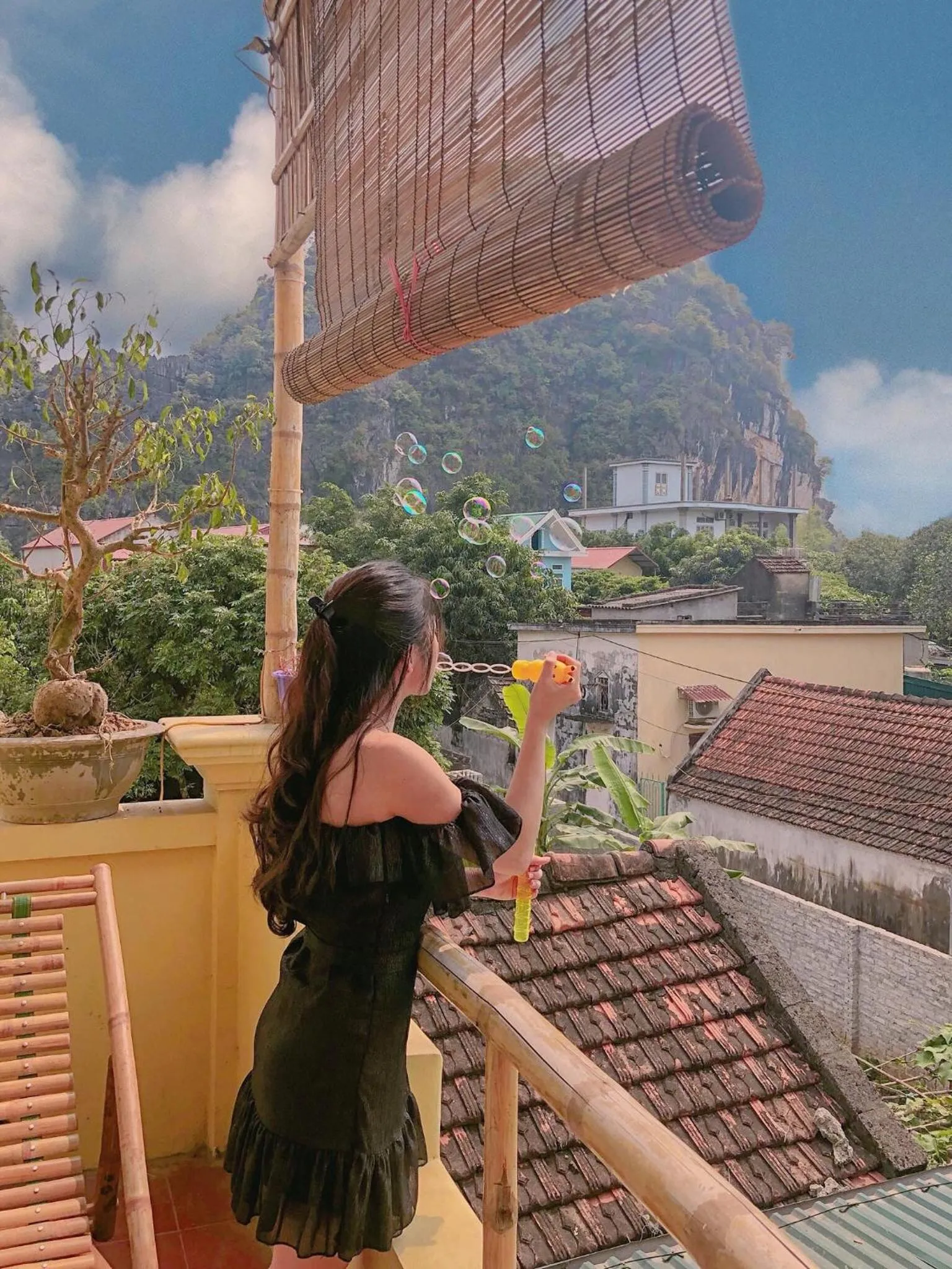 People in Trang An Central Homestay