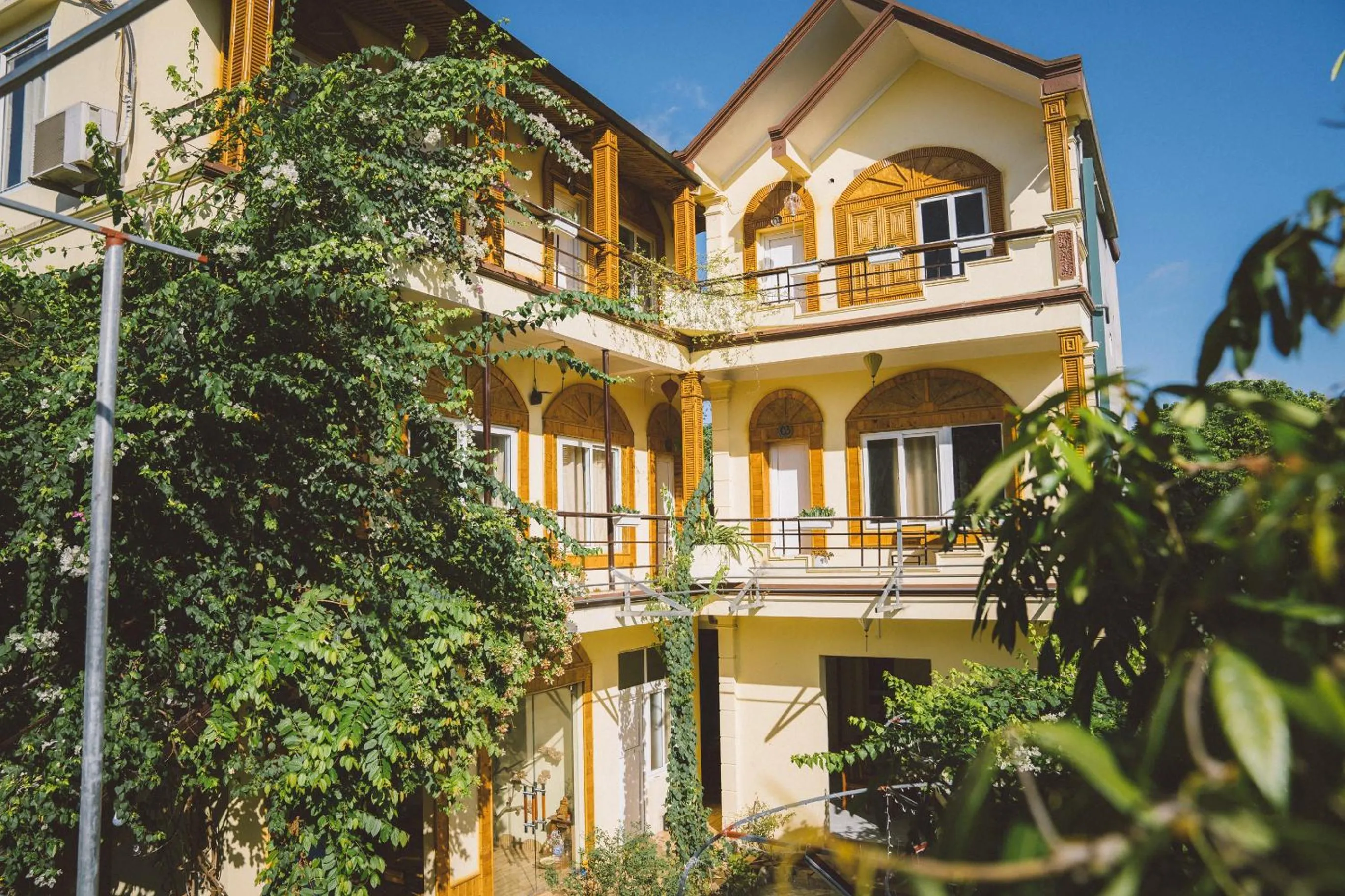 Property building in Trang An Central Homestay