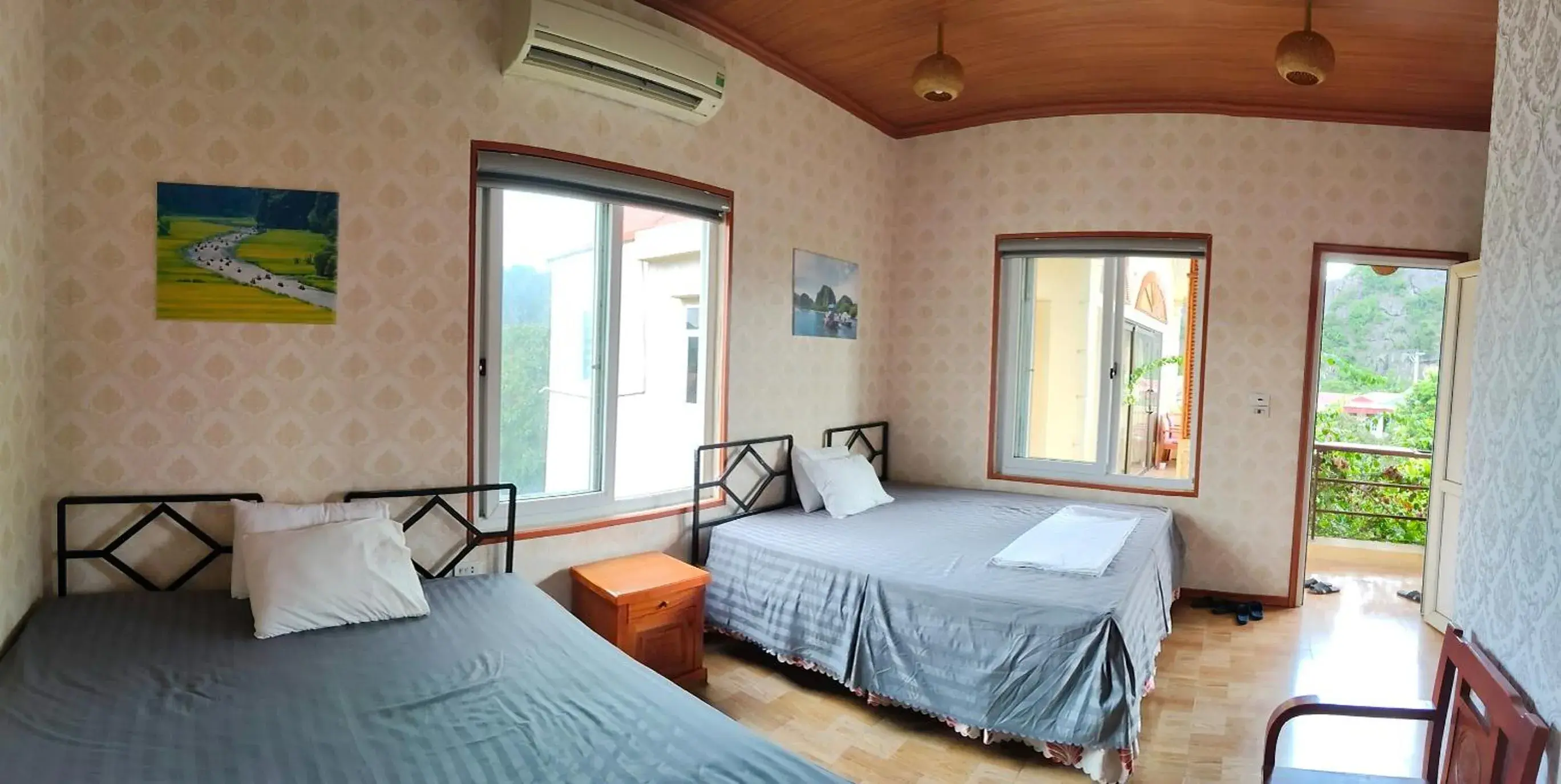 Deluxe Family Room - single occupancy in Trang An Central Homestay Deluxe Family Room - single occupancy in Trang An Central Homestay