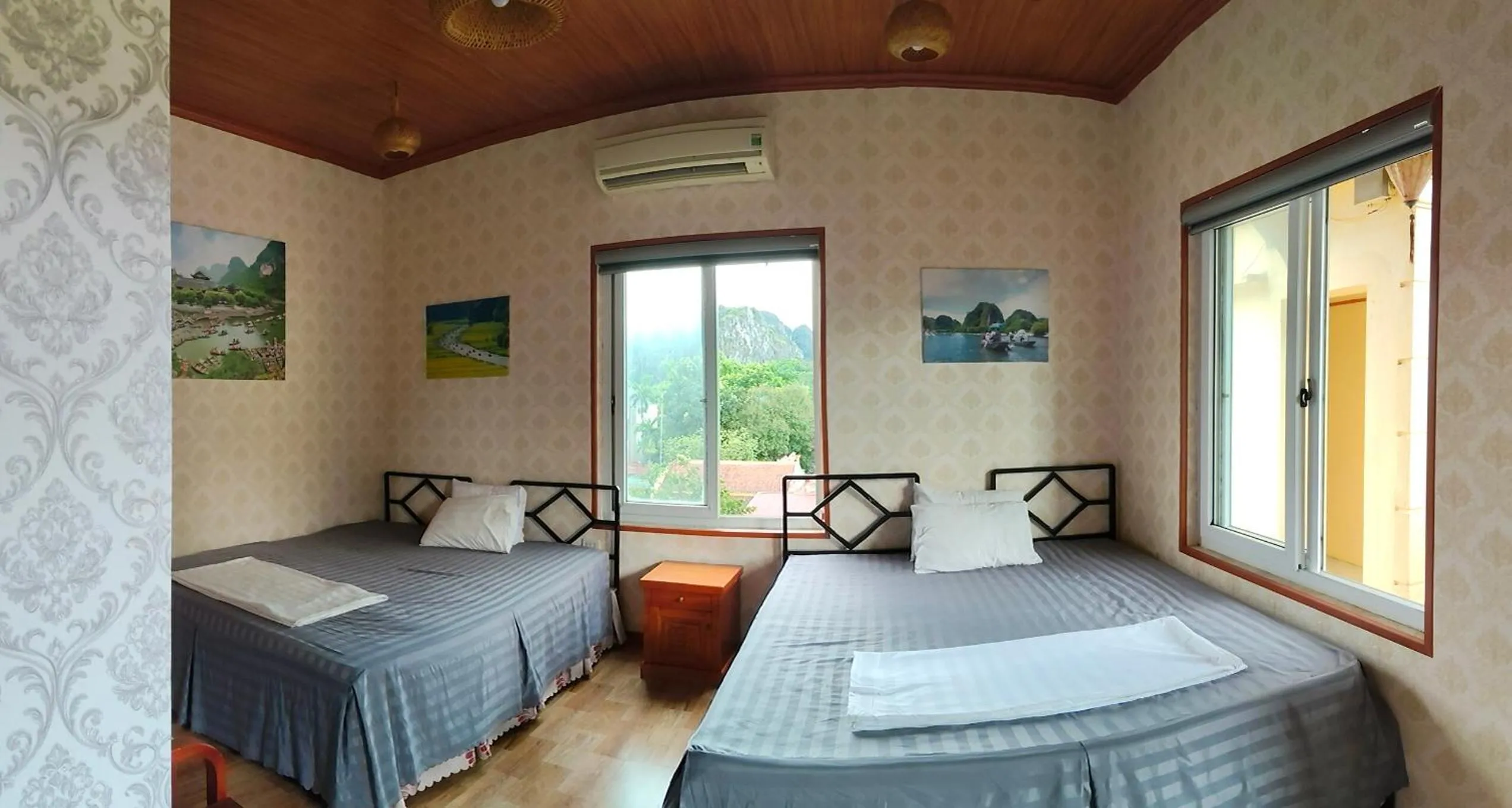 Bed in Trang An Central Homestay