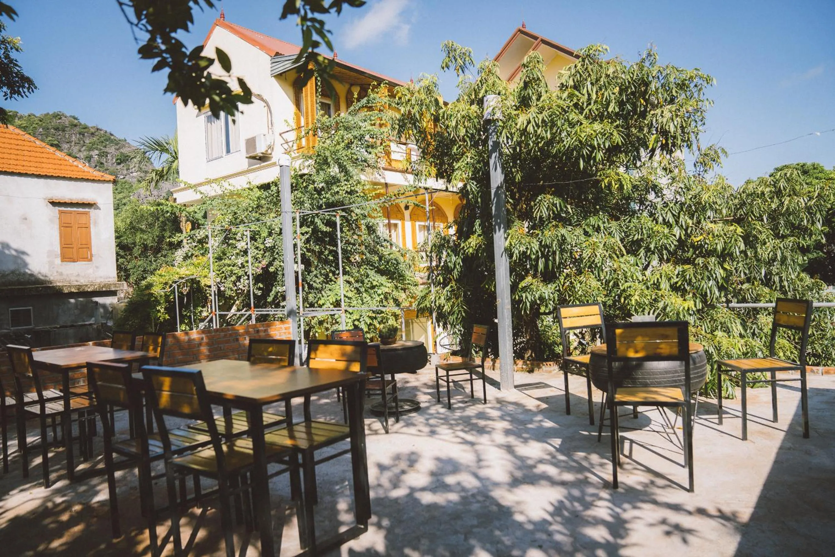 Restaurant/places to eat in Trang An Central Homestay