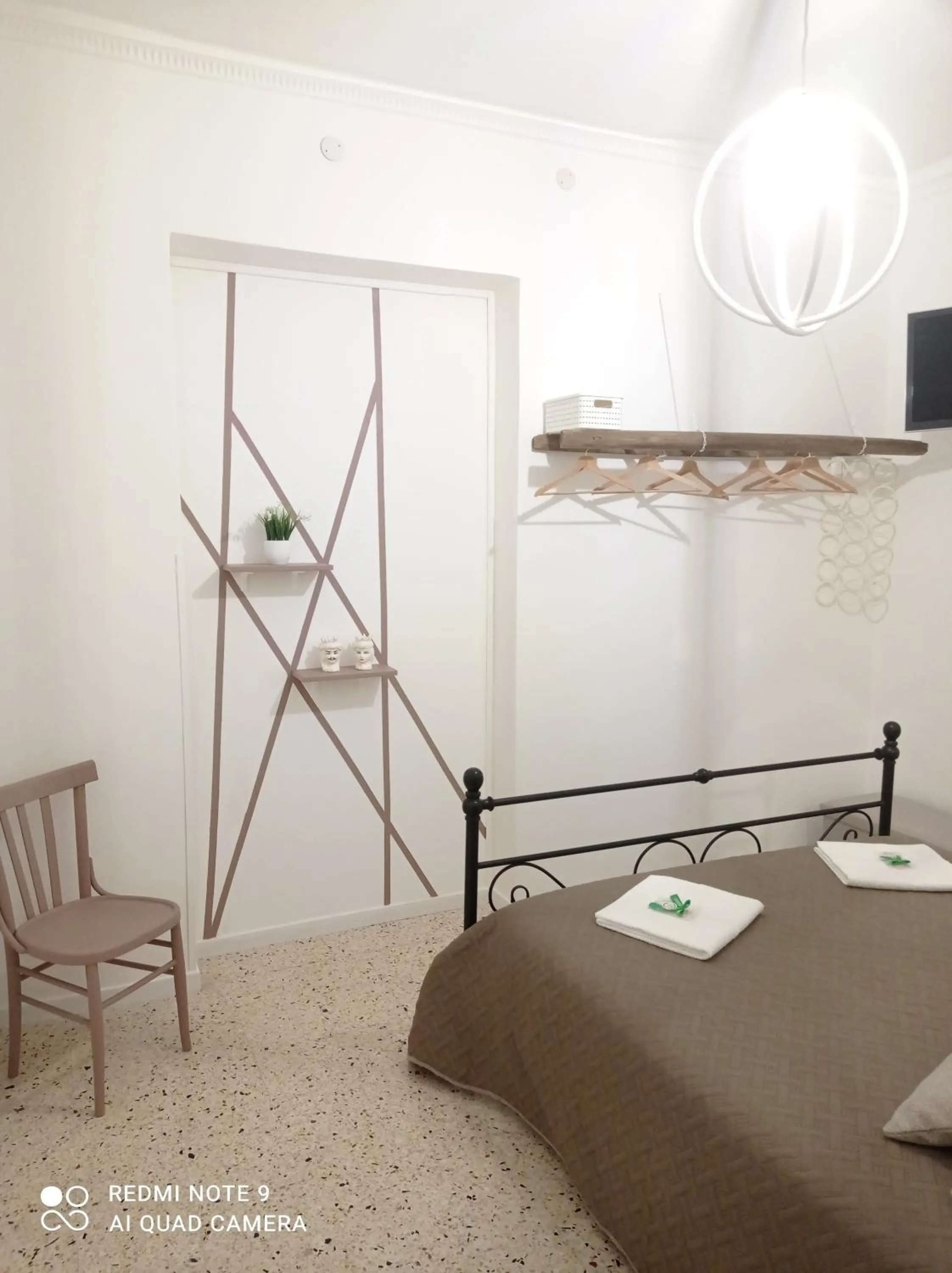 Bedroom, Bed in Cappuccini Green Relax