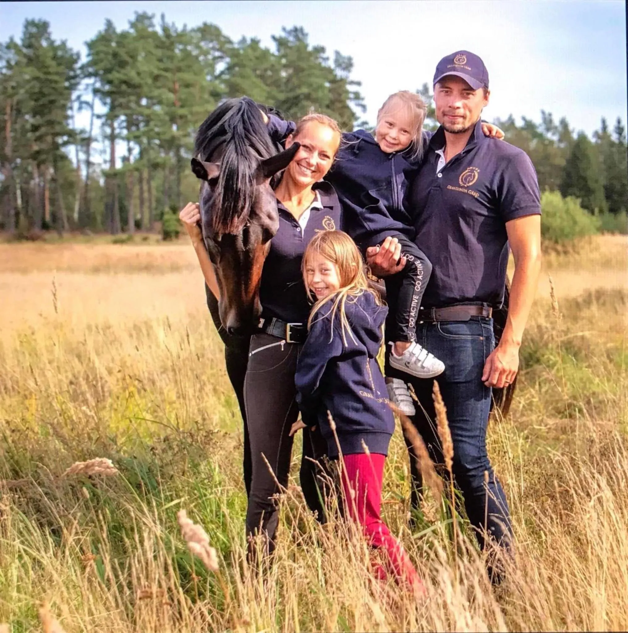 Family in Granlunda Gård