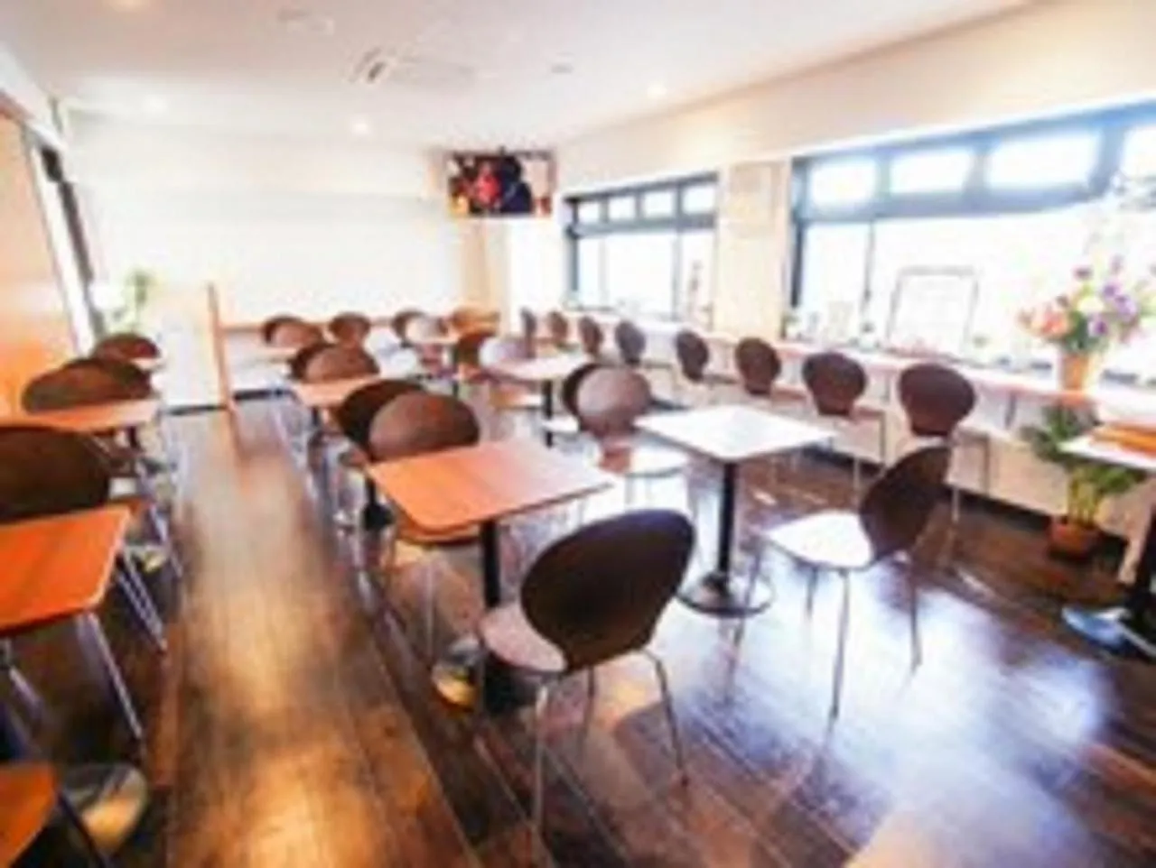 Restaurant/places to eat in HOTEL LiVEMAX Himeji Shiyakusho Mae