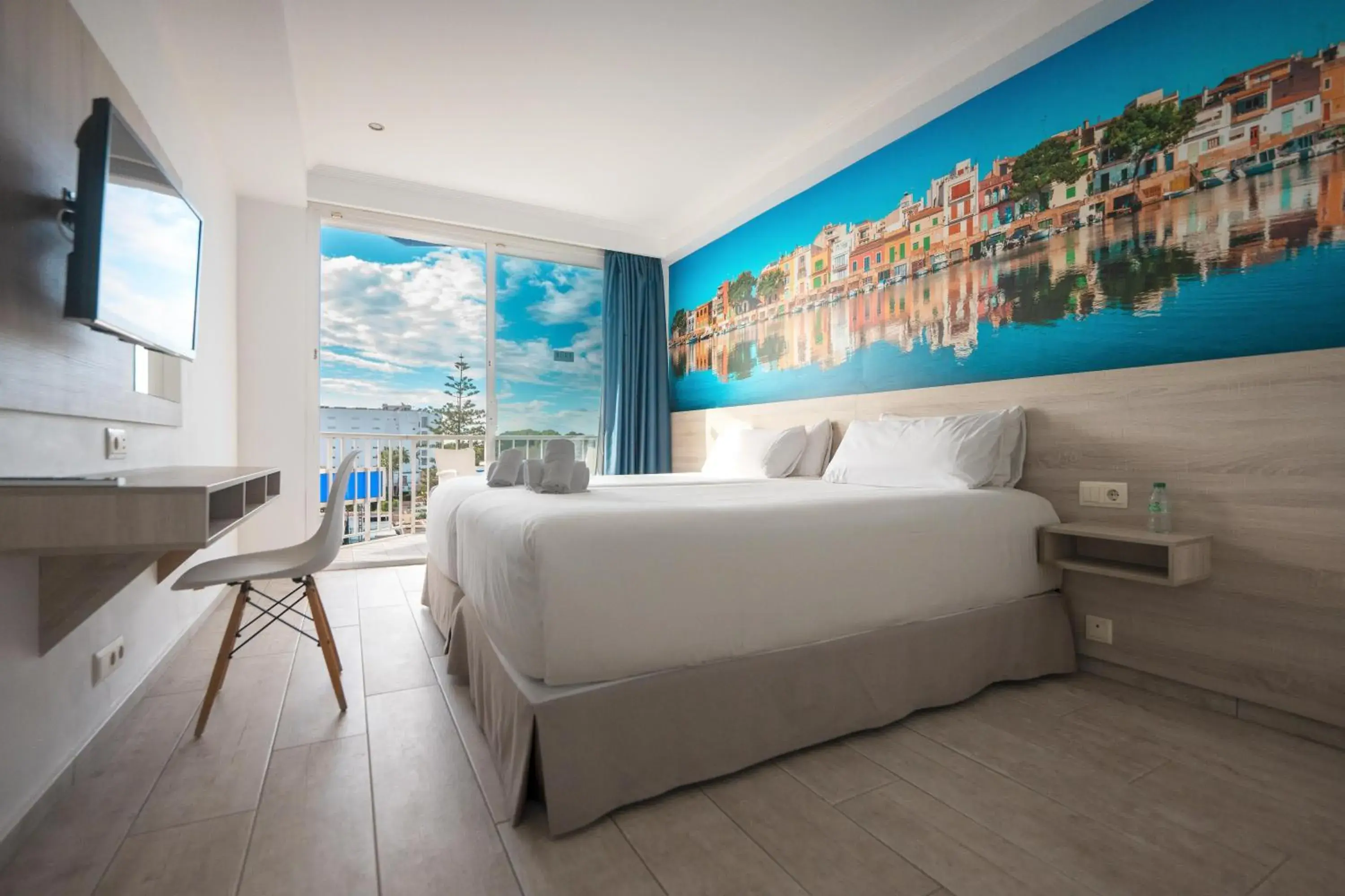 Photo of the whole room, Bed in NURA Boreal Photo of the whole room, Bed in NURA Boreal