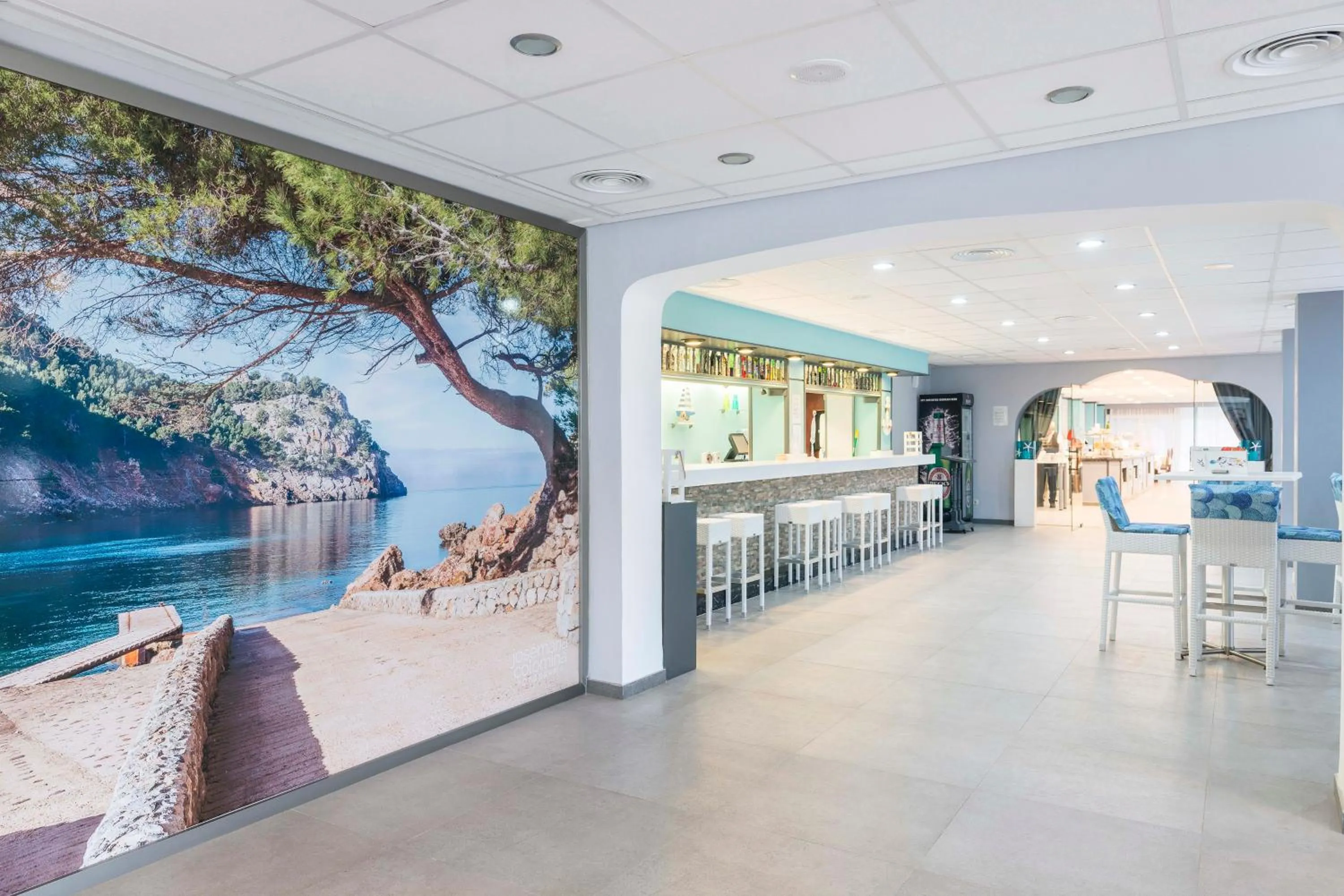 Lounge or bar in NURA Boreal