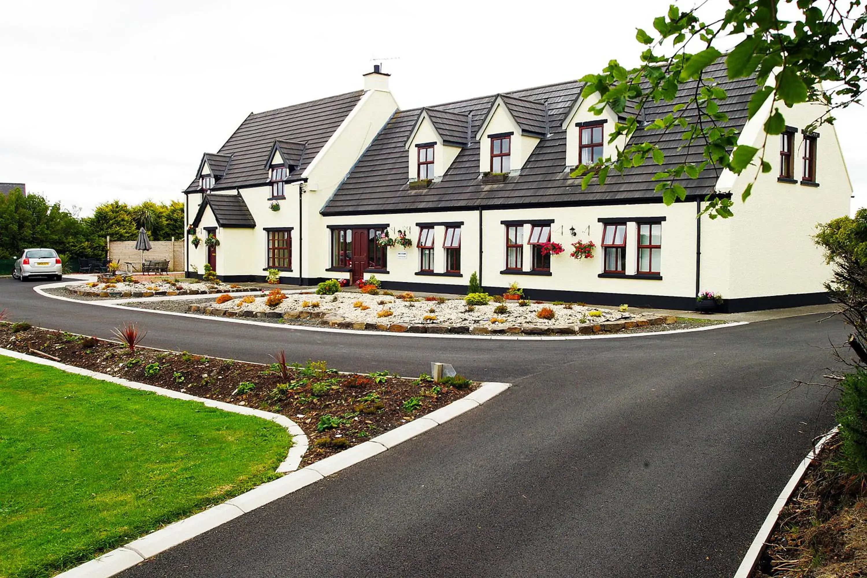 Glenmore House Glenmore House